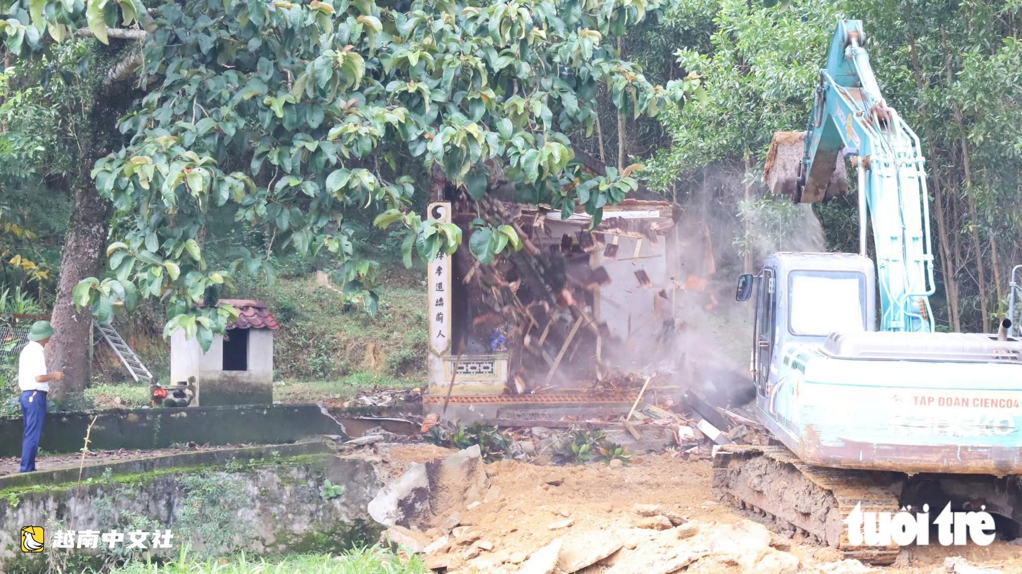 越南民眾拆房讓地,興建投資24萬億越盾的榮市—清水高速公路