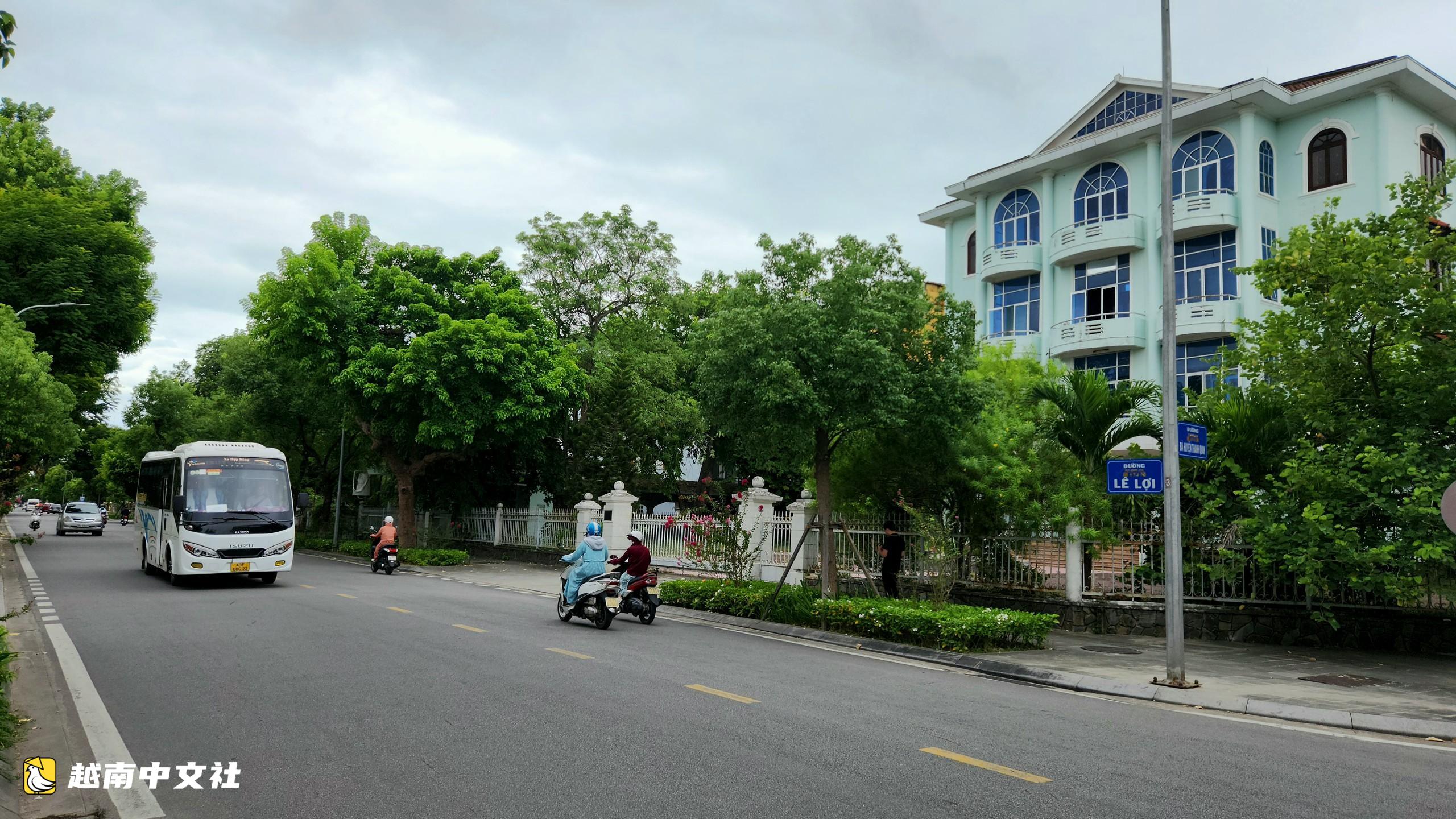 為什麼越南順化香江沿岸的‘黃金地塊’尚不能拍賣?