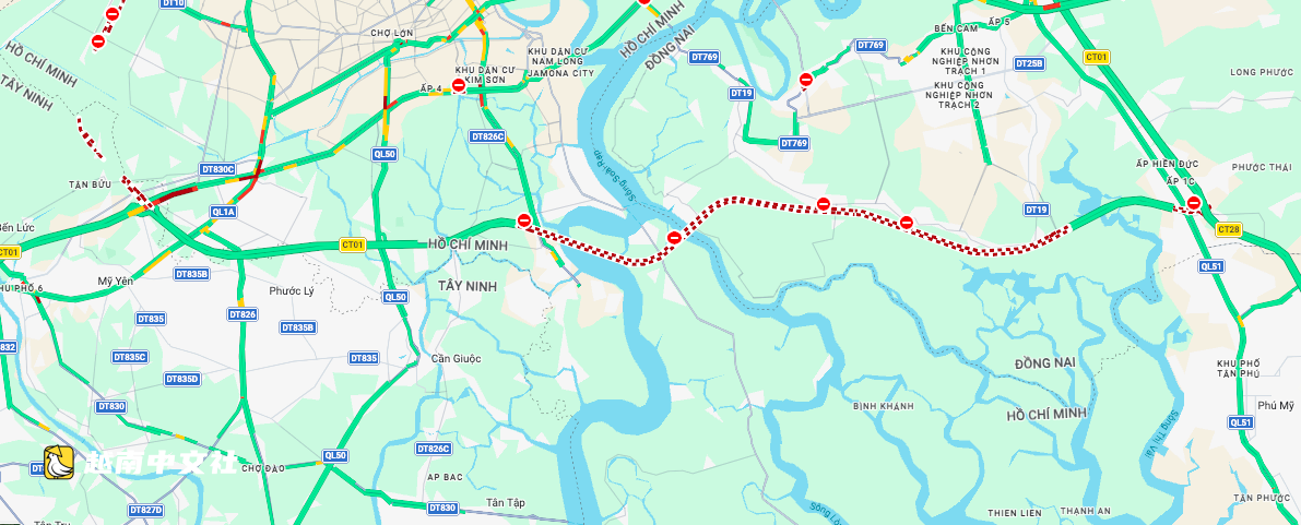 越南《青年報》報道邊瀝—隆城高速公路歷經12年全線通車時刻