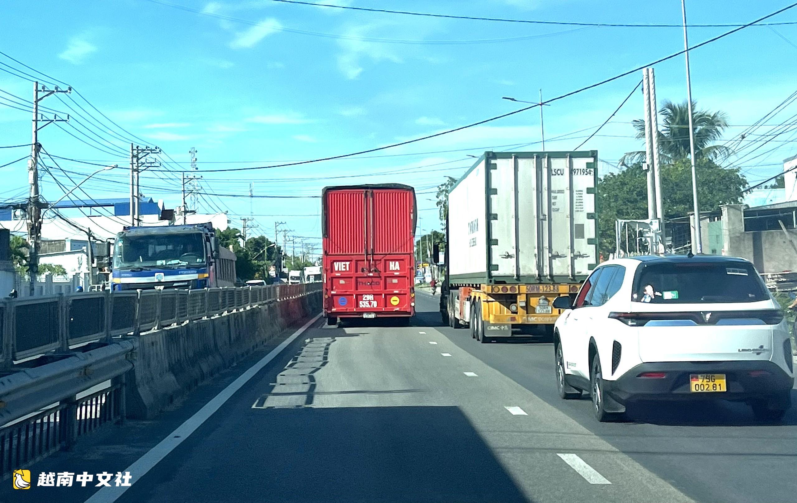 越南:不僅是長途車,私家車與家庭用車也改選國道替代高速公路