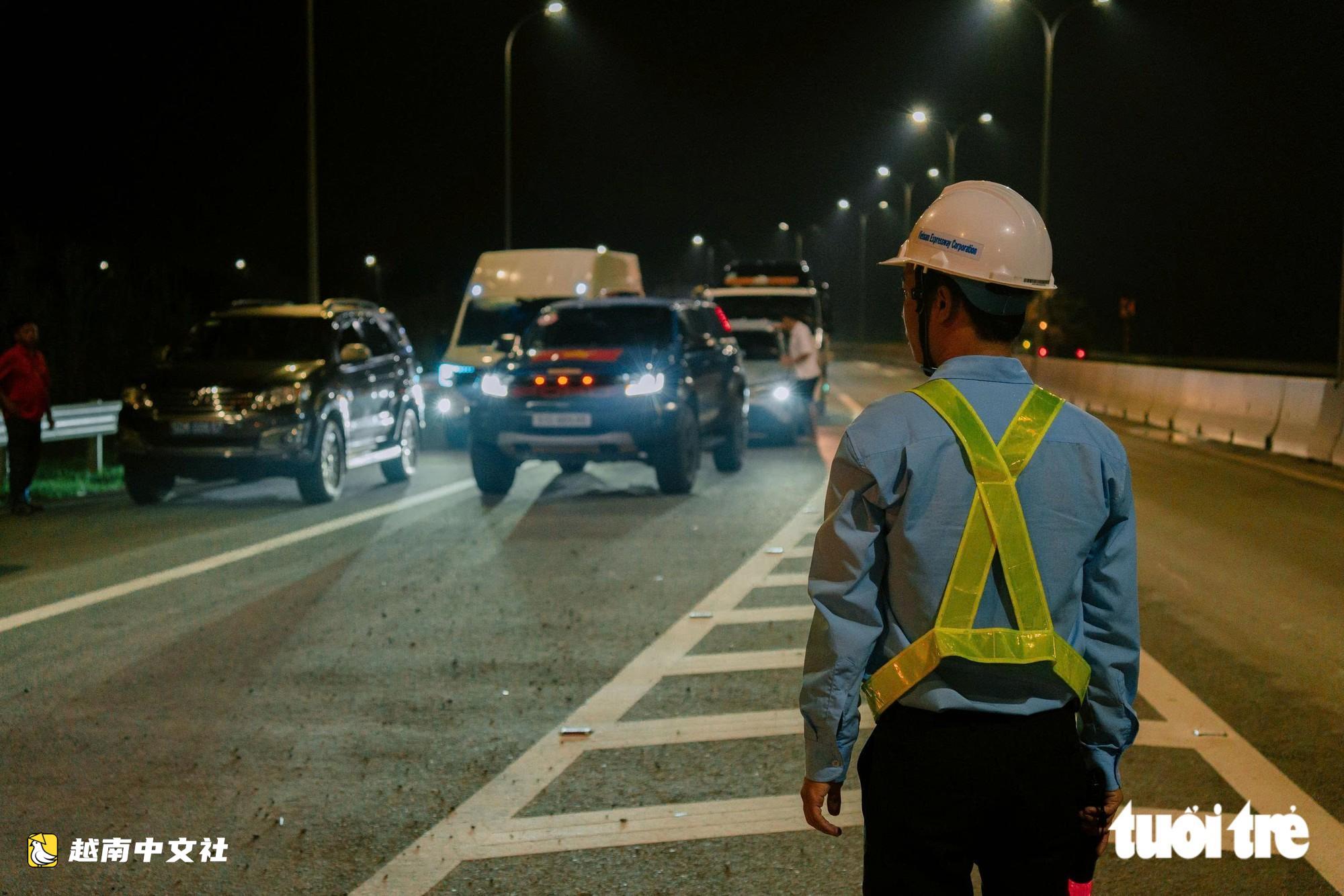 越南邊瀝—龍城高速公路通車:記錄歷史性時刻的畫面