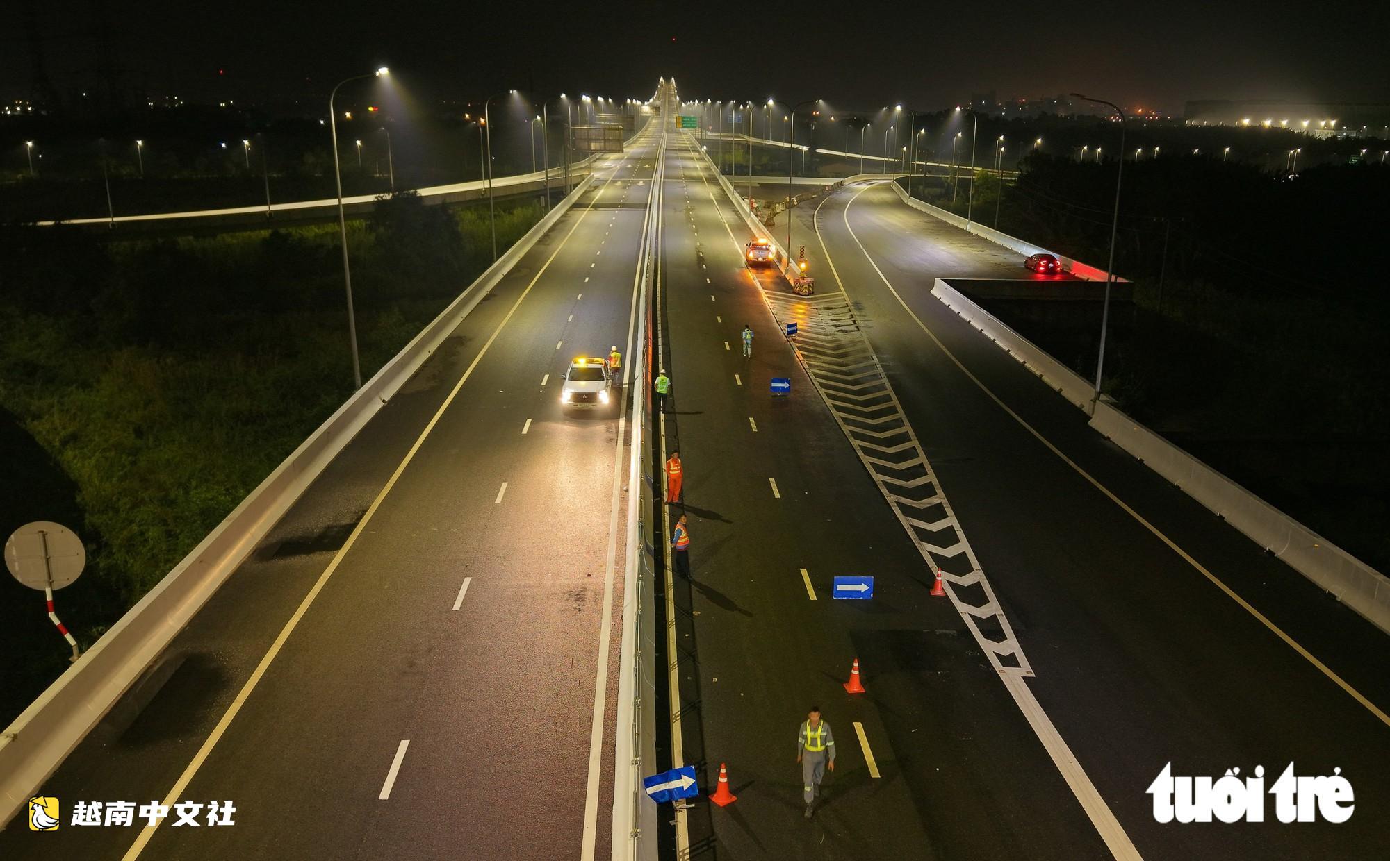 越南邊瀝—龍城高速公路通車:記錄歷史性時刻的畫面