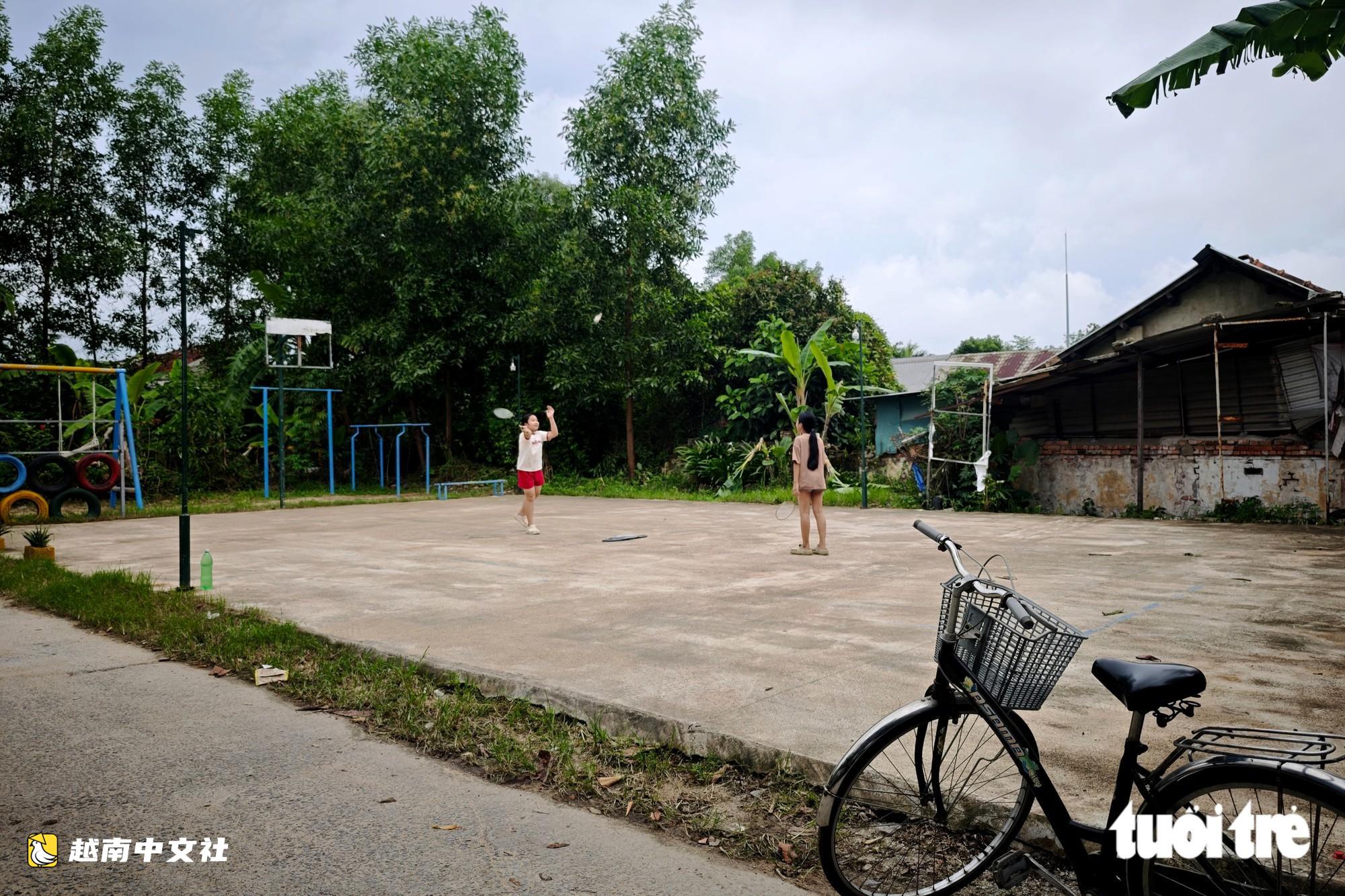 越南順化:居住在阮朝皇陵內的居民期盼早日搬遷