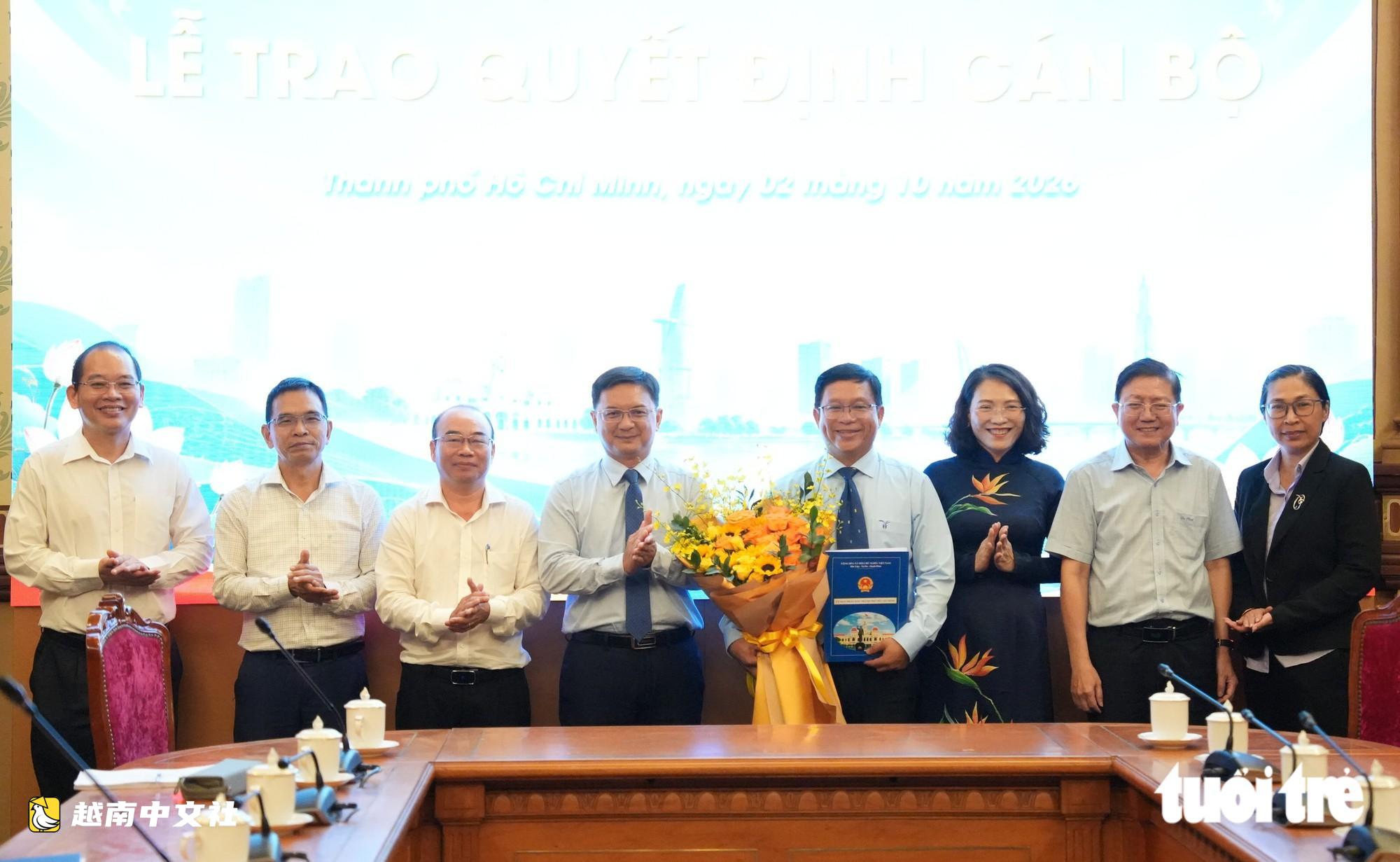 胡志明市人民委員會任命黎俊英副教授為土龍木大學校長
