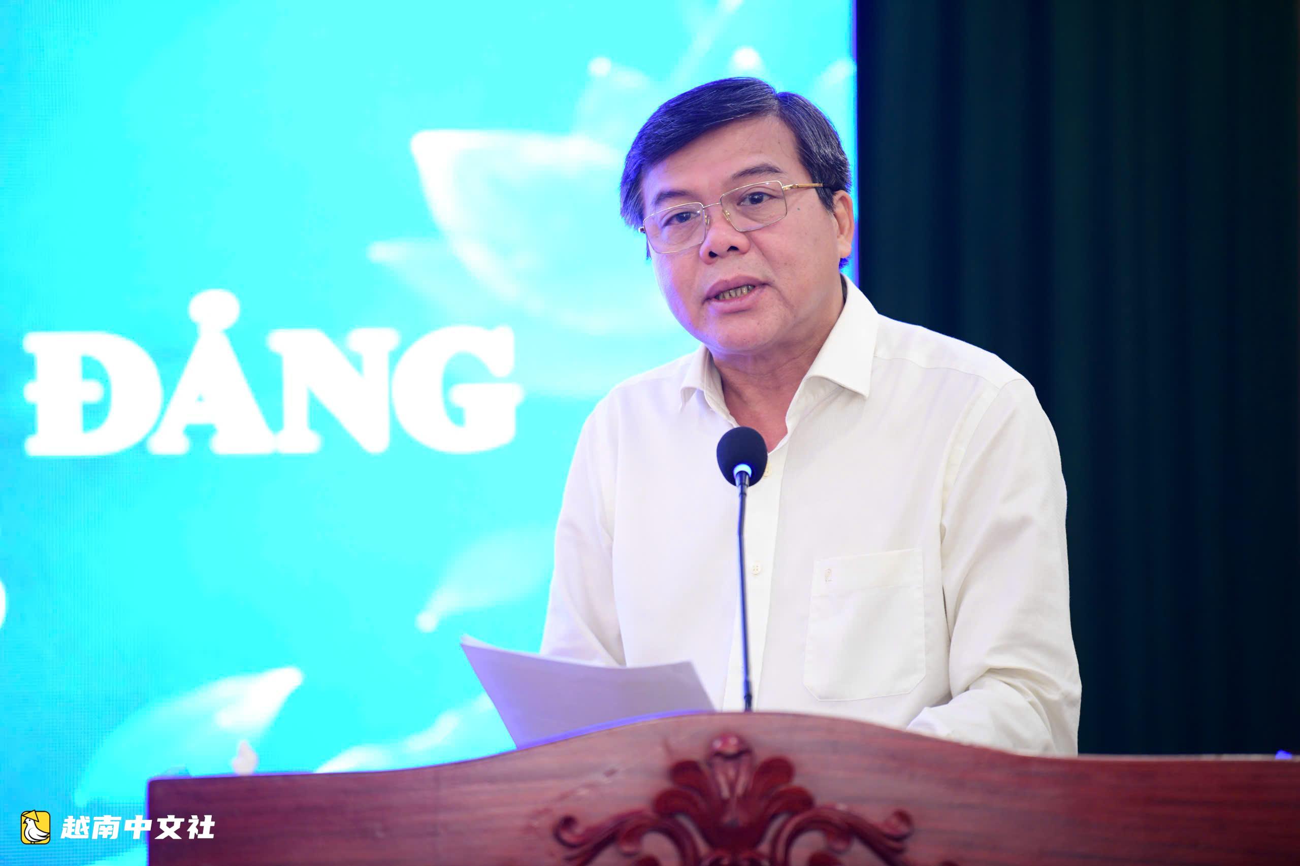 胡志明市頒發黨的思想基礎保護工作新聞獎:25個個人獎和15個集體獎
