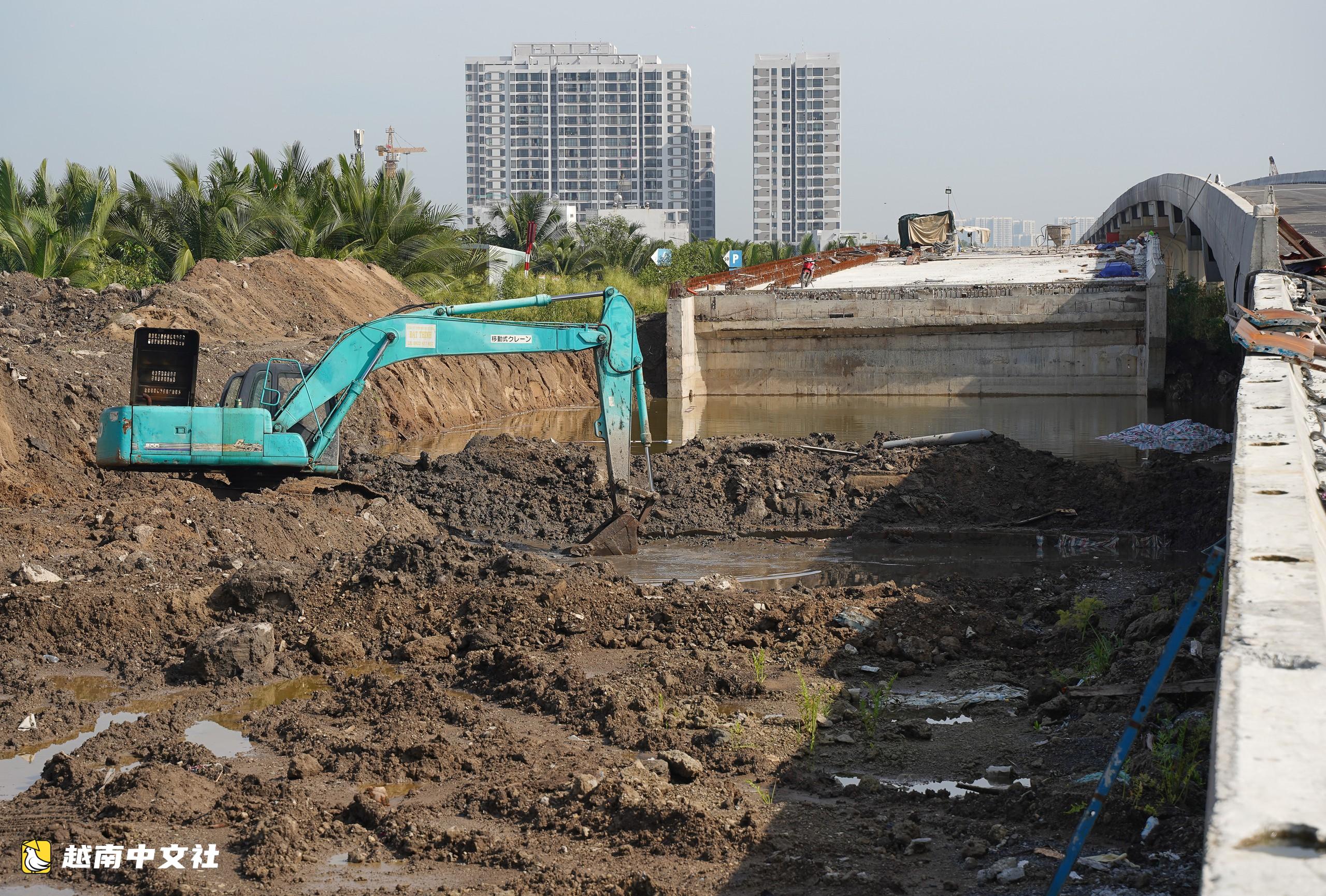 越南胡志明市人民委員會副主席黃元營要求環城三號高架17公里路段11月通車