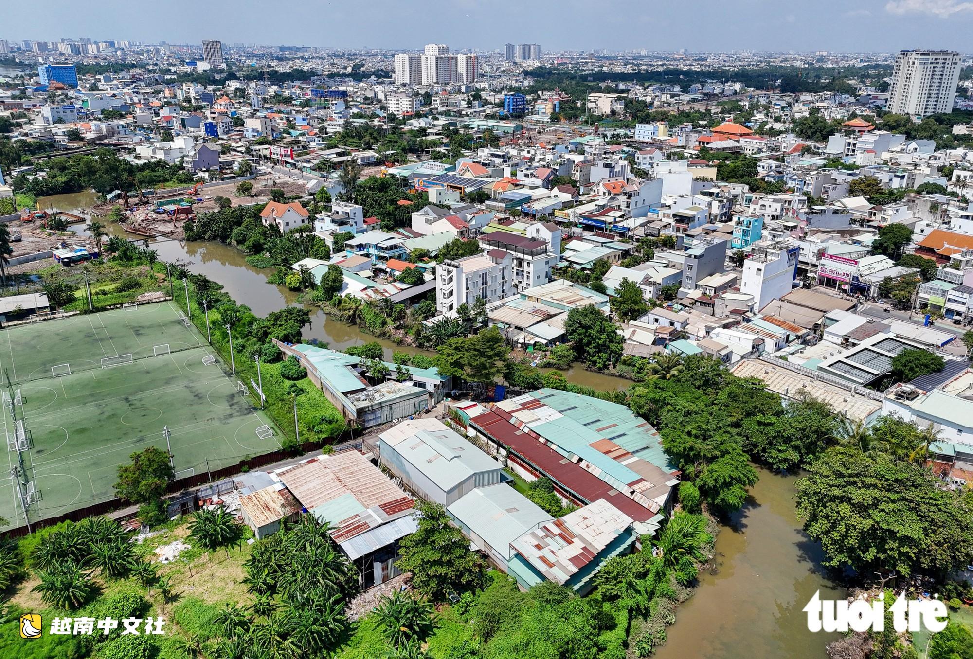 越南守德坊11號路居民區為何嚴重積水?