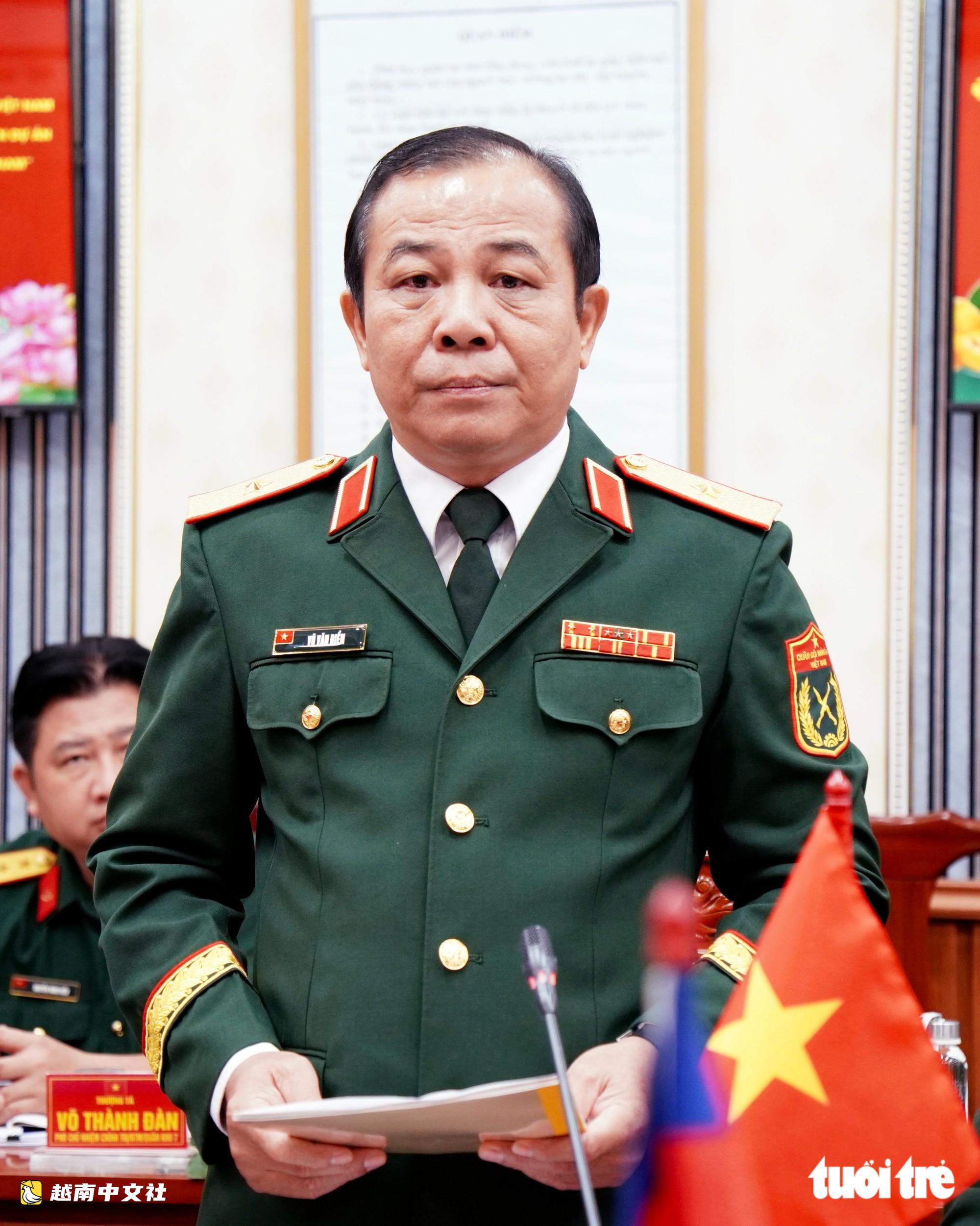 越南與柬埔寨簽署在金邊建設友誼學校的備忘錄