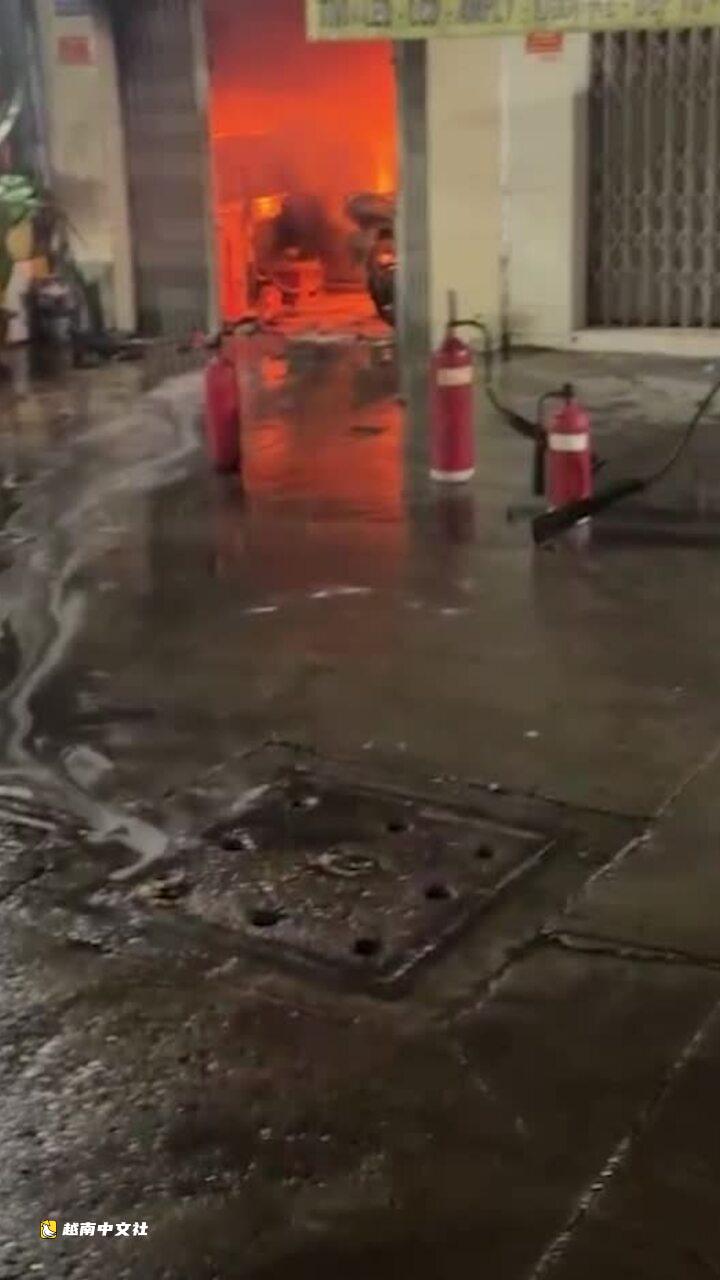 越南胡志明市一民宅內三輛摩托車起火,一人死亡