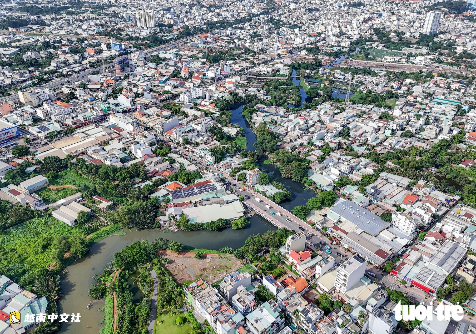 越南胡志明市守德渠沿岸居民憂心內澇