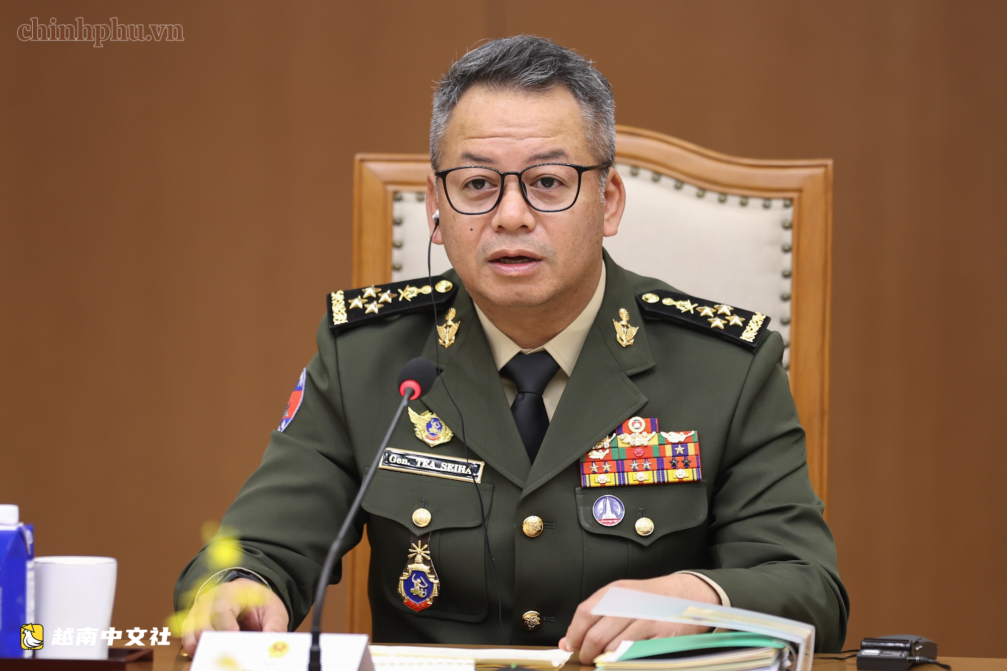 越南總理黎明興會見老撾和柬埔寨國防部長
