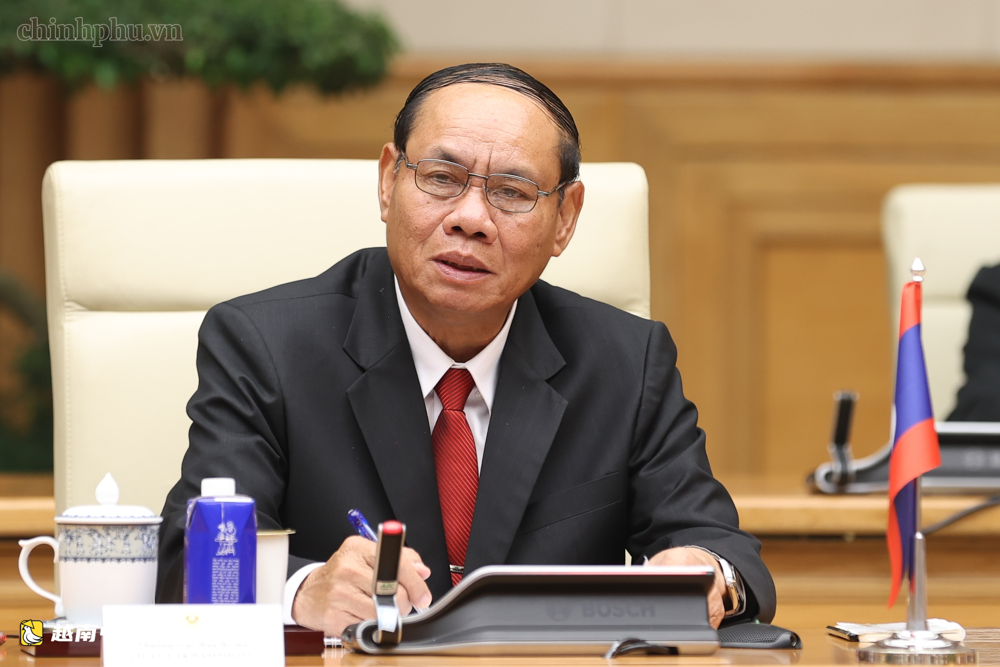 越南總理黎明興:越南始終重視並給予對老關係最高優先