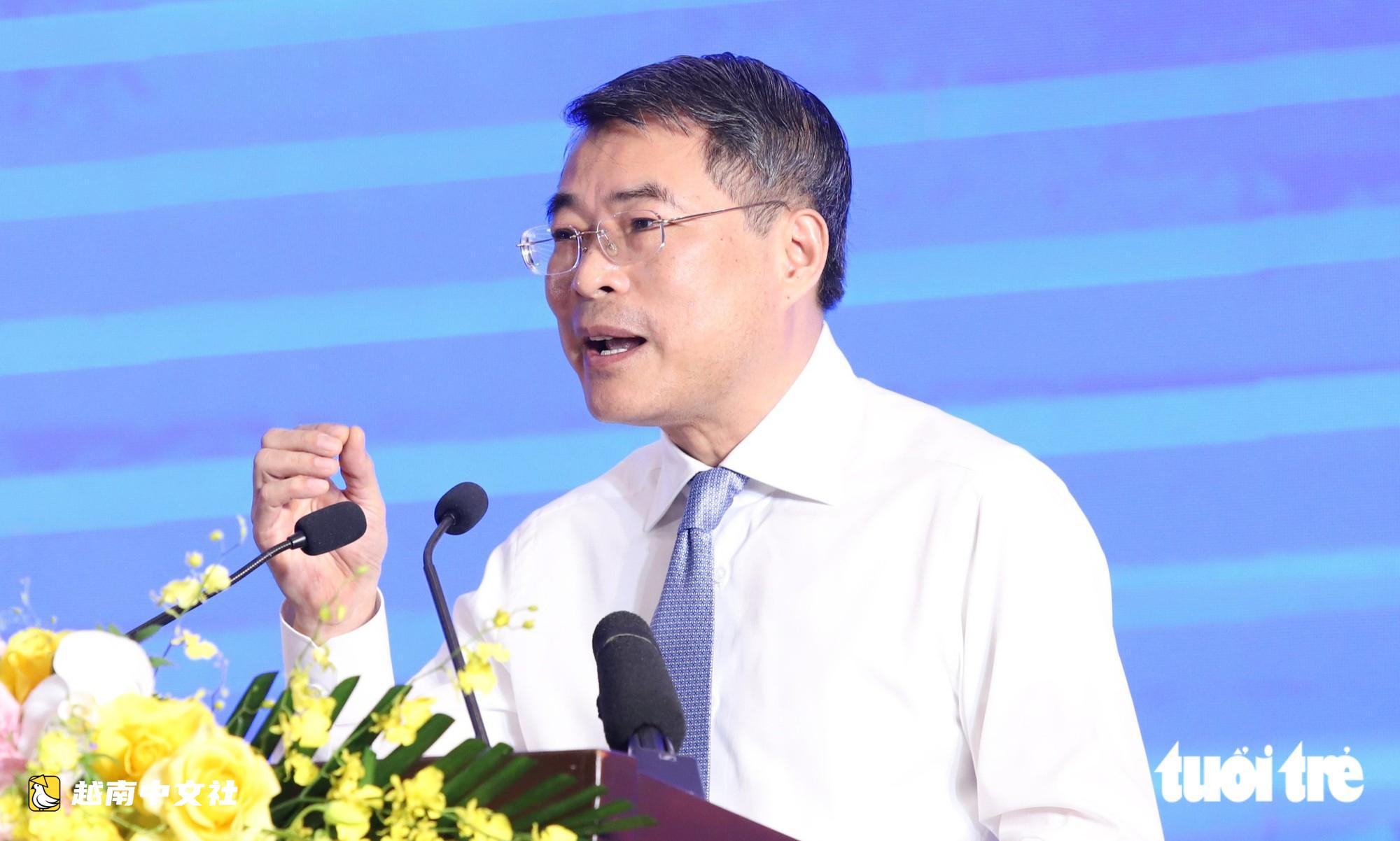 越南總理黎明興與青年對話:政策和機制必須幫助青年獲得資金、輕鬆創業、提出建議並主持