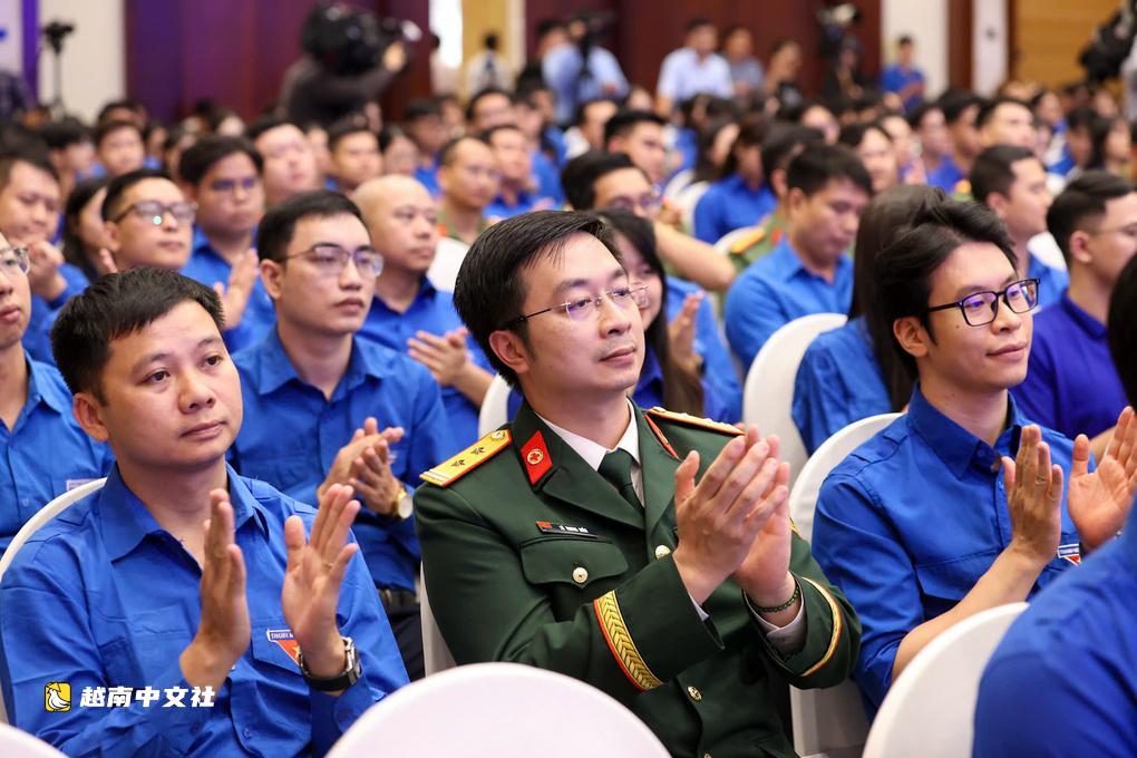 越南總理:將出臺機制滿足年輕人住房需求