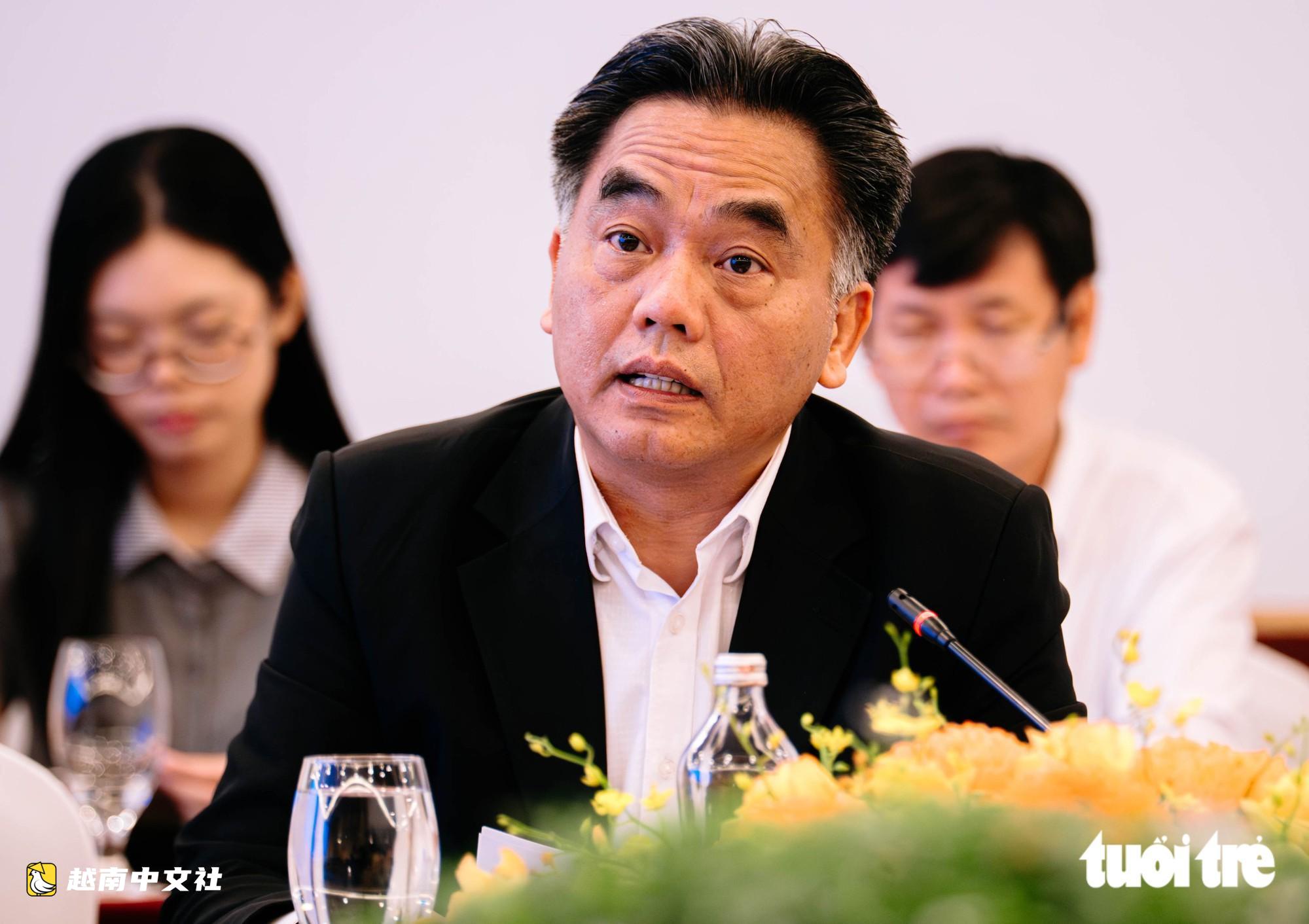 胡志明市與老撾分享黨建與幹部培訓經驗