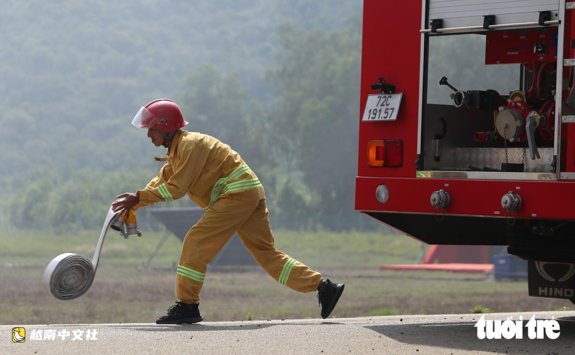 越南逾100輛消防車參加南崑山管道燃氣公司火災爆炸事故應急救援演練
