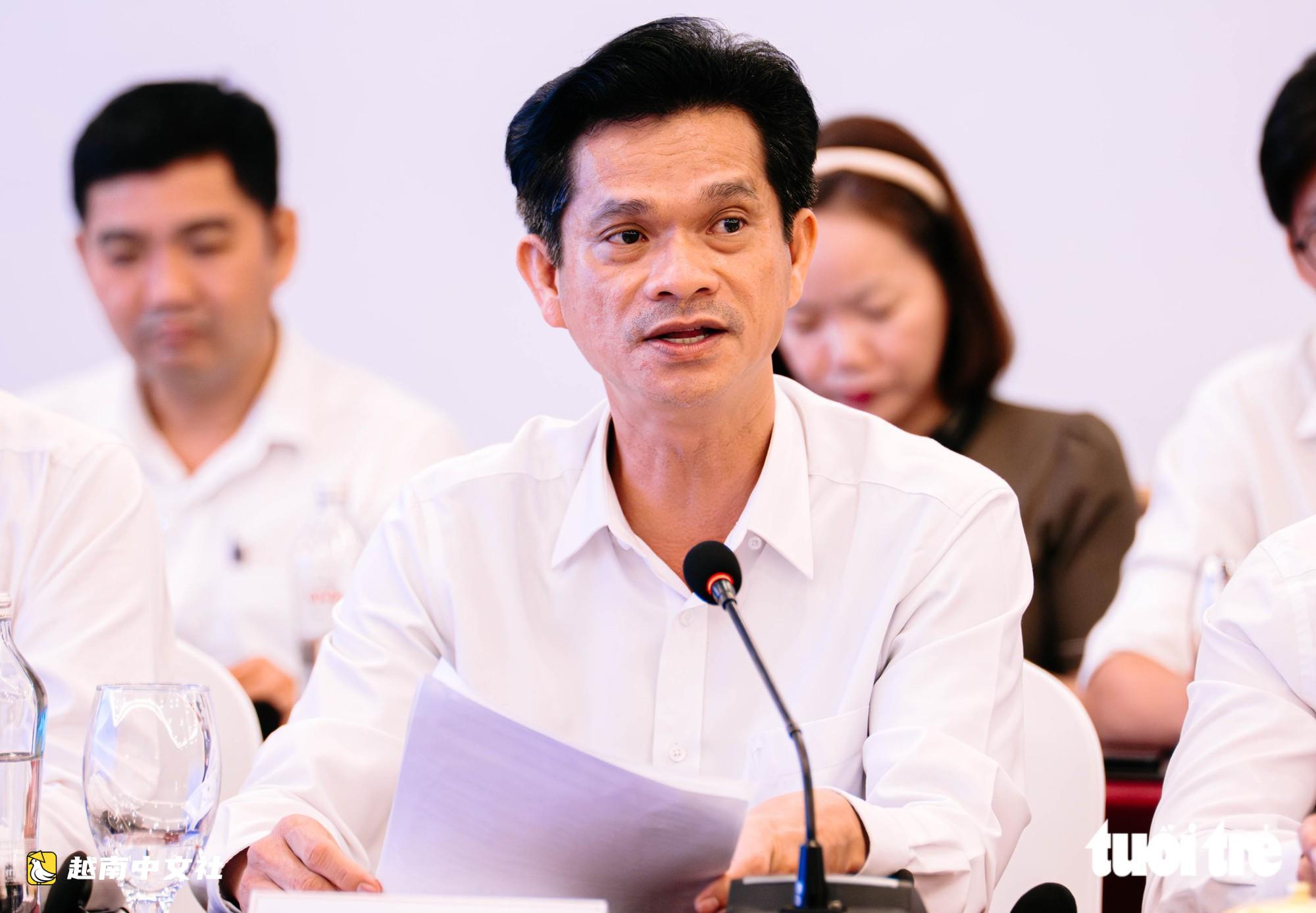 胡志明市與老撾分享黨建與幹部培訓經驗