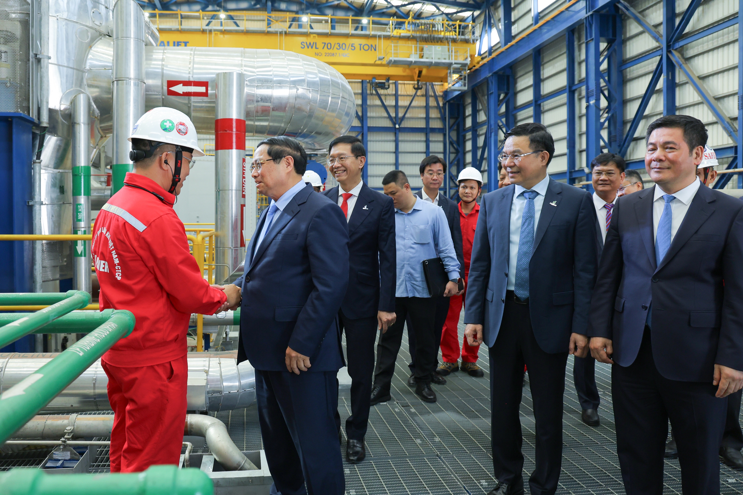 投资14亿美元的LNG天然气发电厂竣工，效率最高，电价具有竞争力