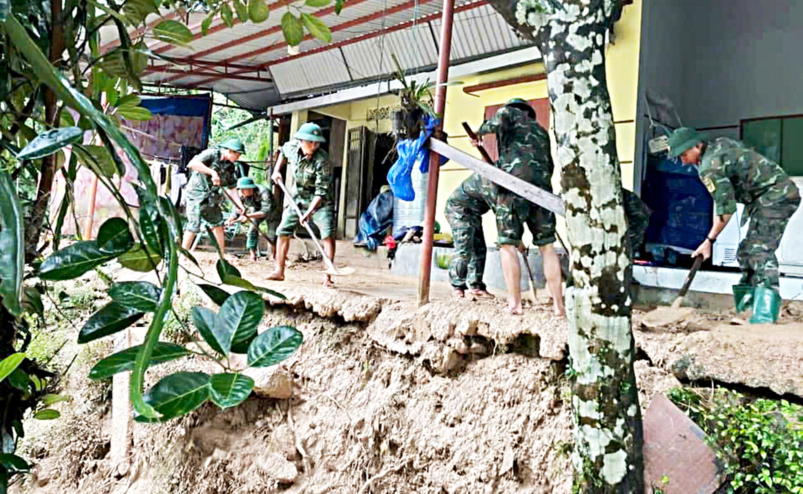 洪水叠加洪水，第13号台风带来更多担忧