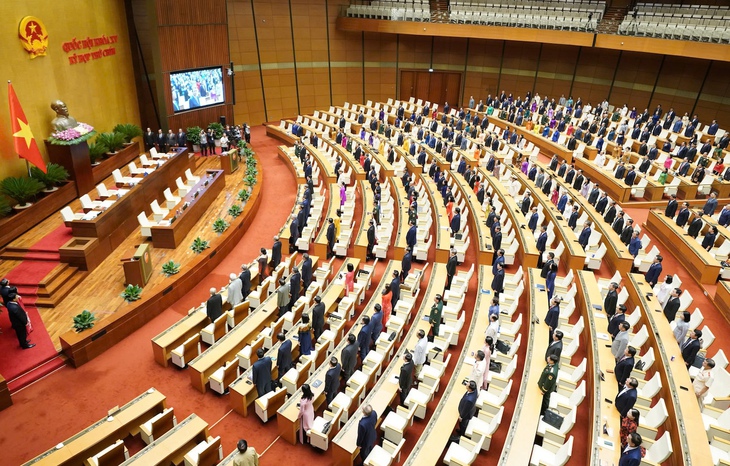 11月5日上午新闻：国会讨论修改个人所得税法，提高家庭扣除标准