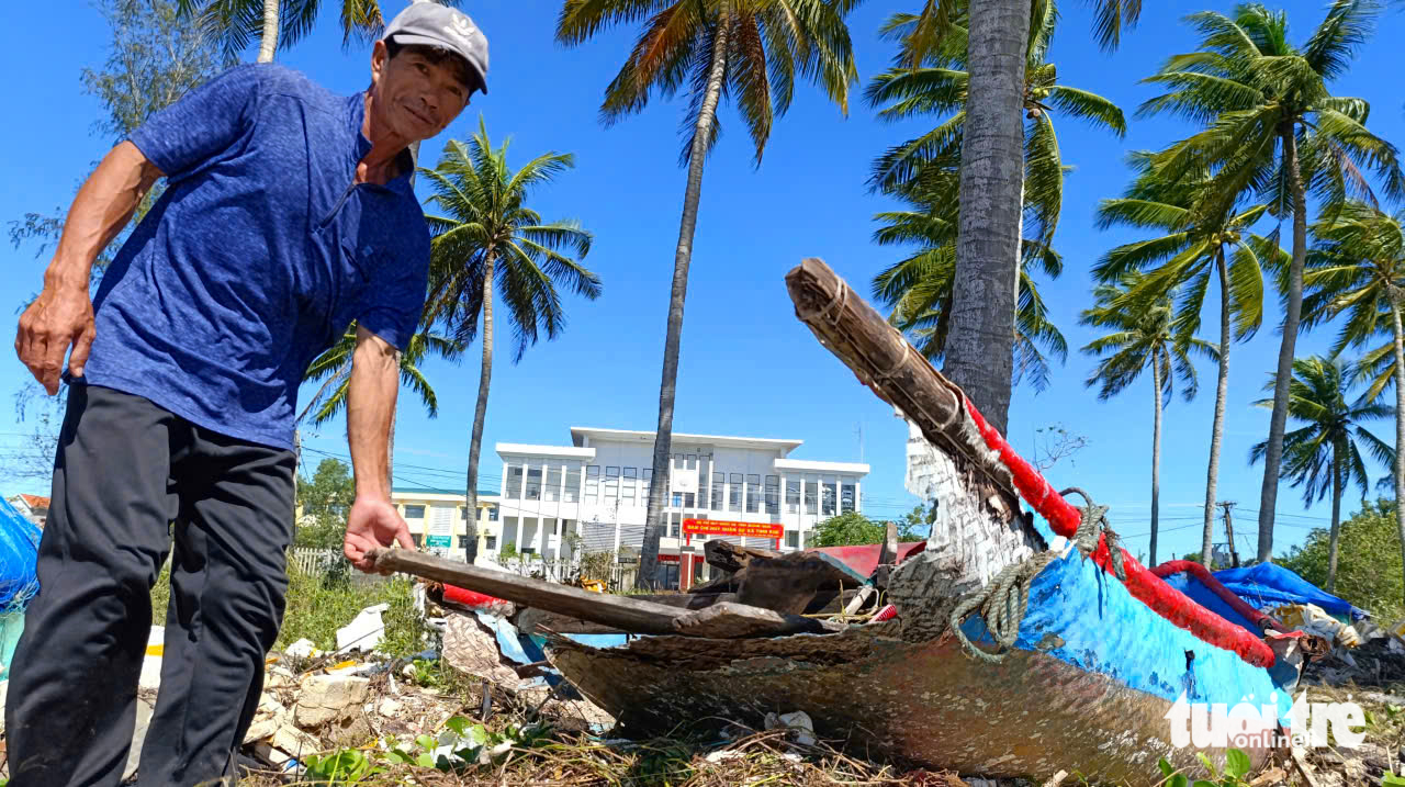 恐怖海浪夜间袭来，广南省海滨村庄一片狼藉