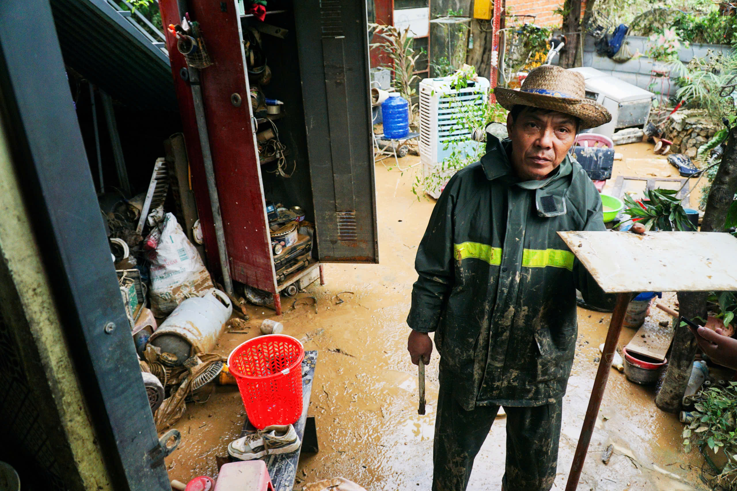 延田的心碎之痛：在凶猛洪水中失去亲人...