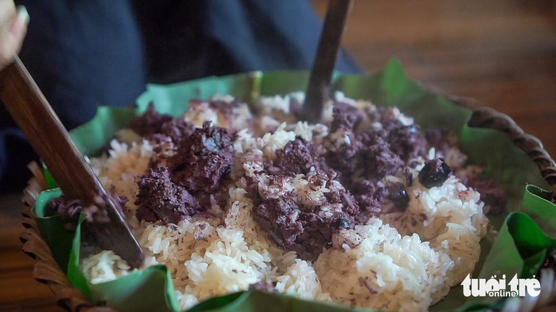 太原省岱族秋季特有的特色糯米饭