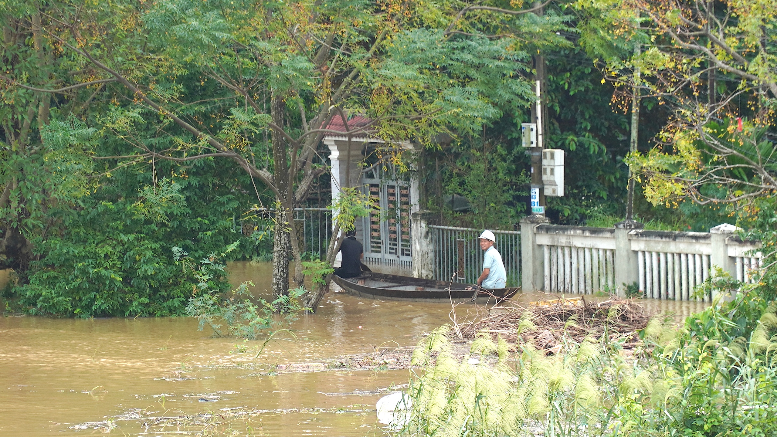 岘港将如何从城市预算中支出2000亿越南盾支持洪灾损失？