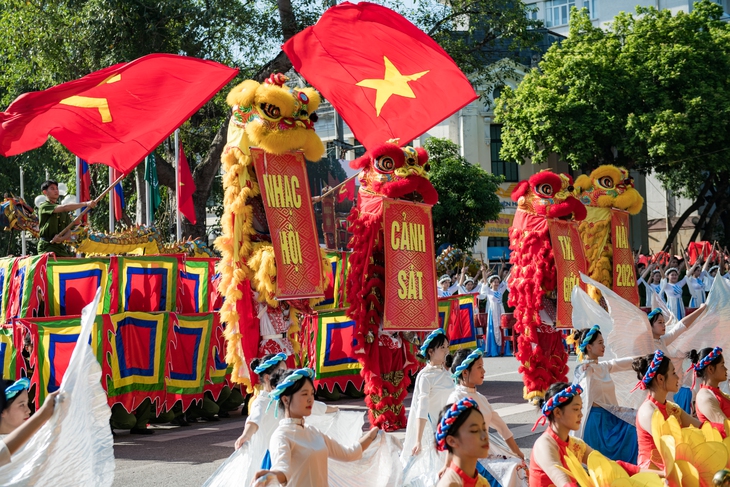 2025年世界警察音乐节在还剑湖周围的印象