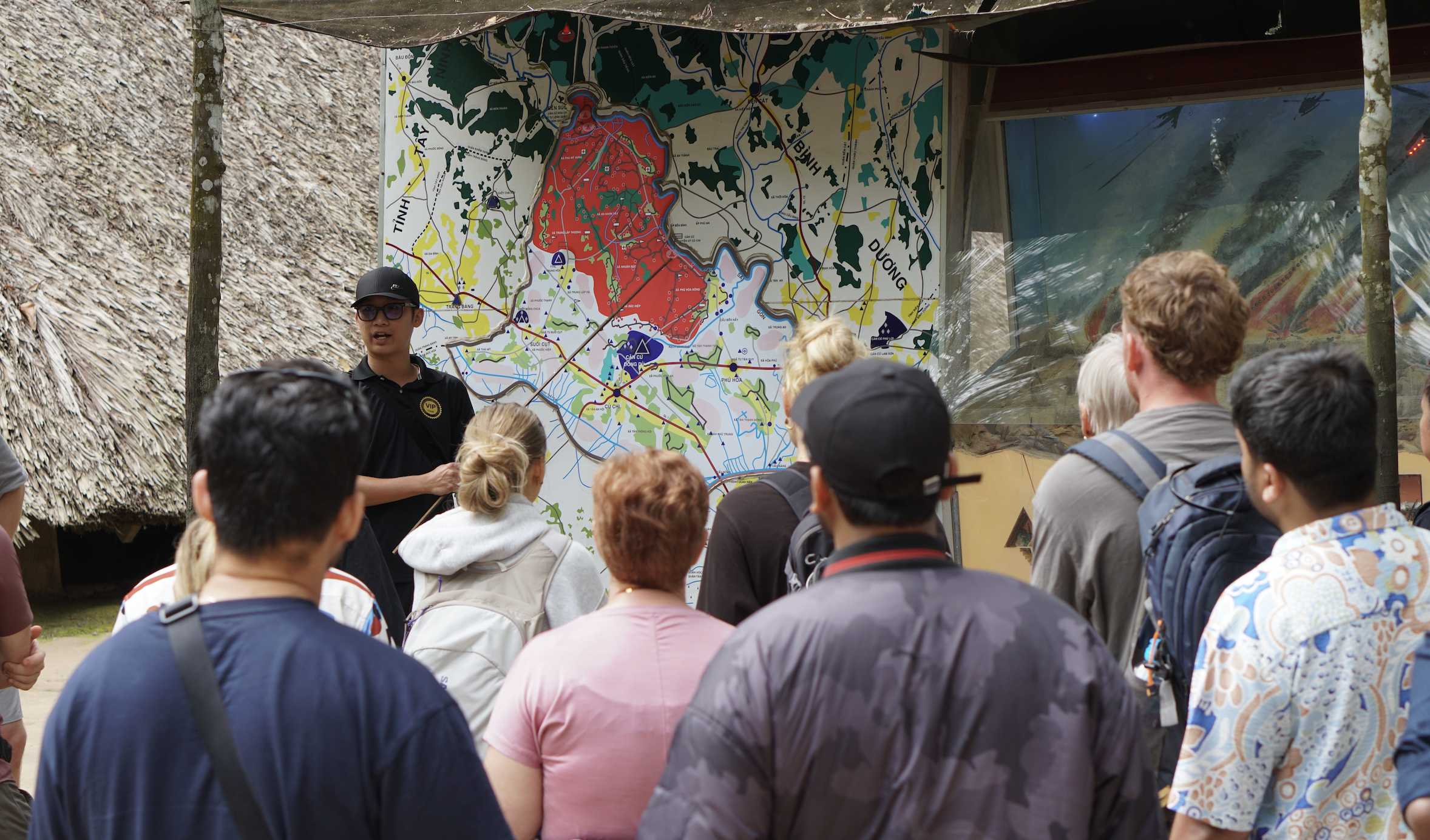 古芝地道吸引西方游客