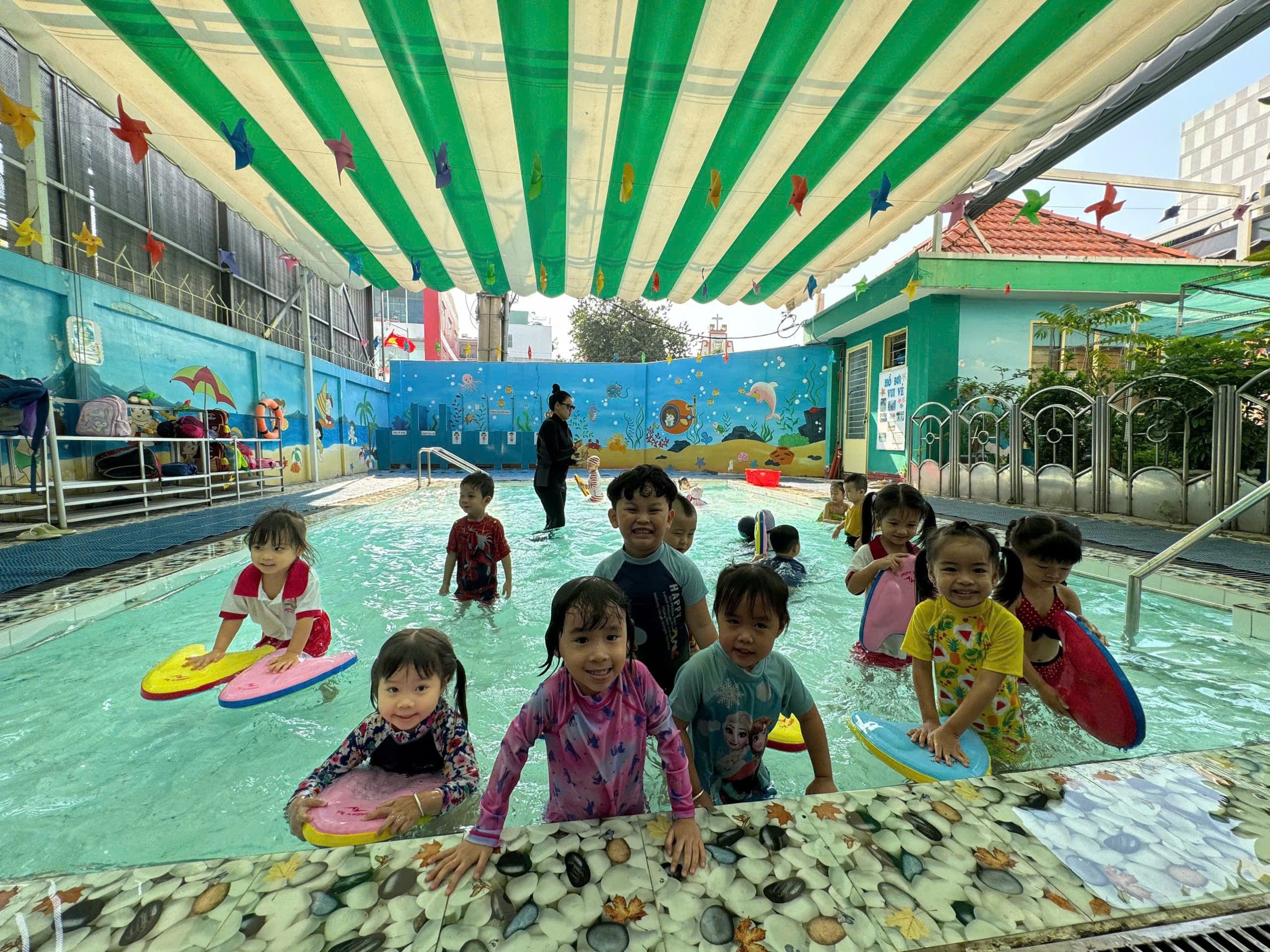 胡志明市优先利用冗余办公场所增设幼儿园