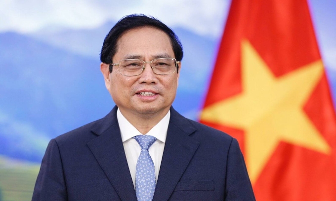 总理：政府党委率先开创发展新纪元