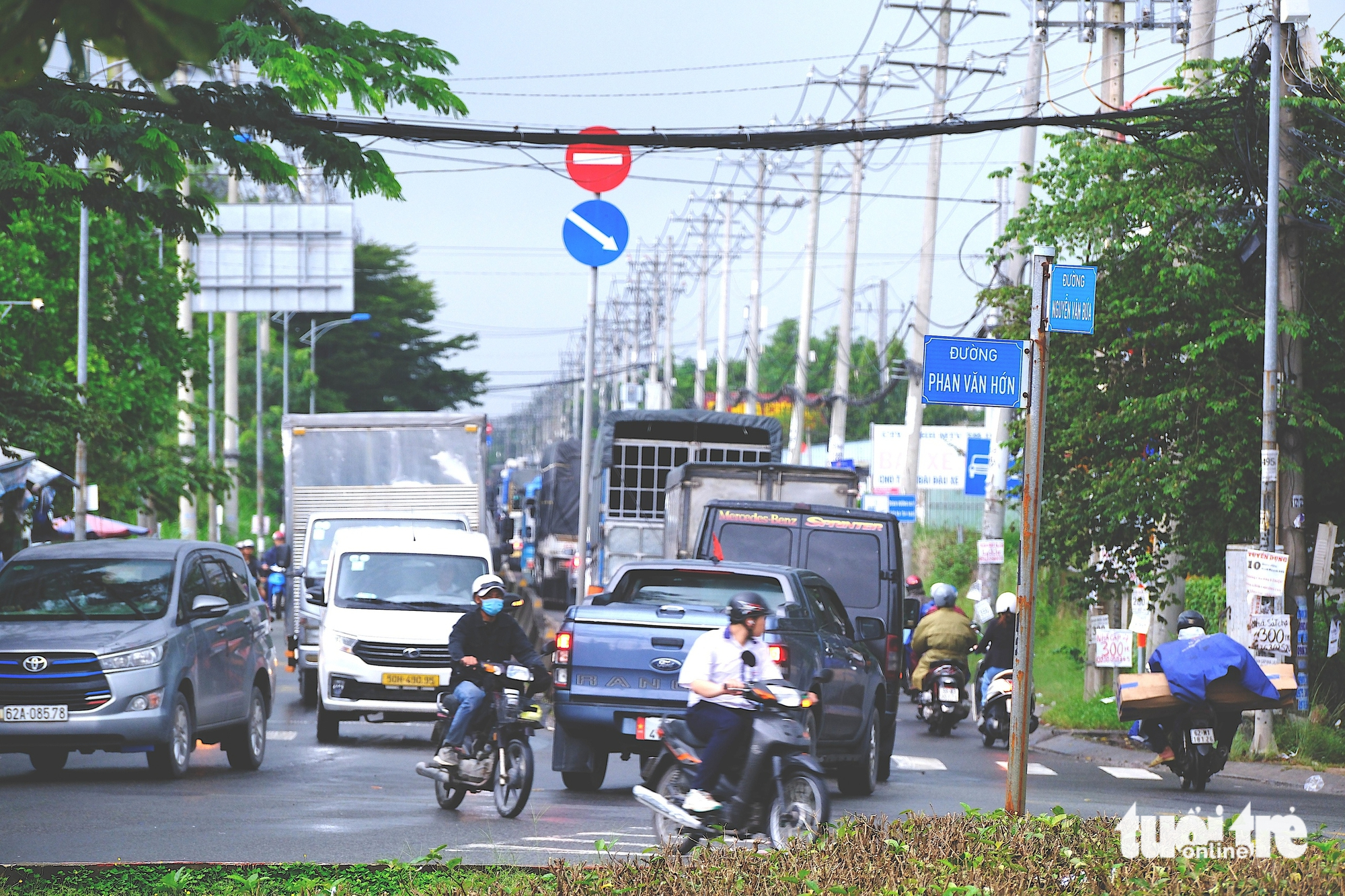 期待扩建超负荷的阮文部路连接胡志明市与西宁