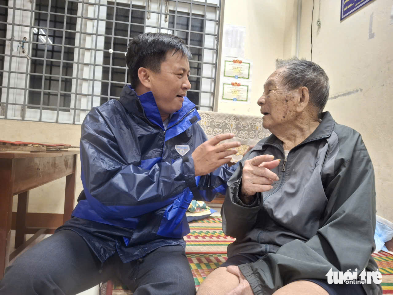 台风卡尔马吉导致房屋倒塌、屋顶掀翻，但人员伤亡较少，原因何在？