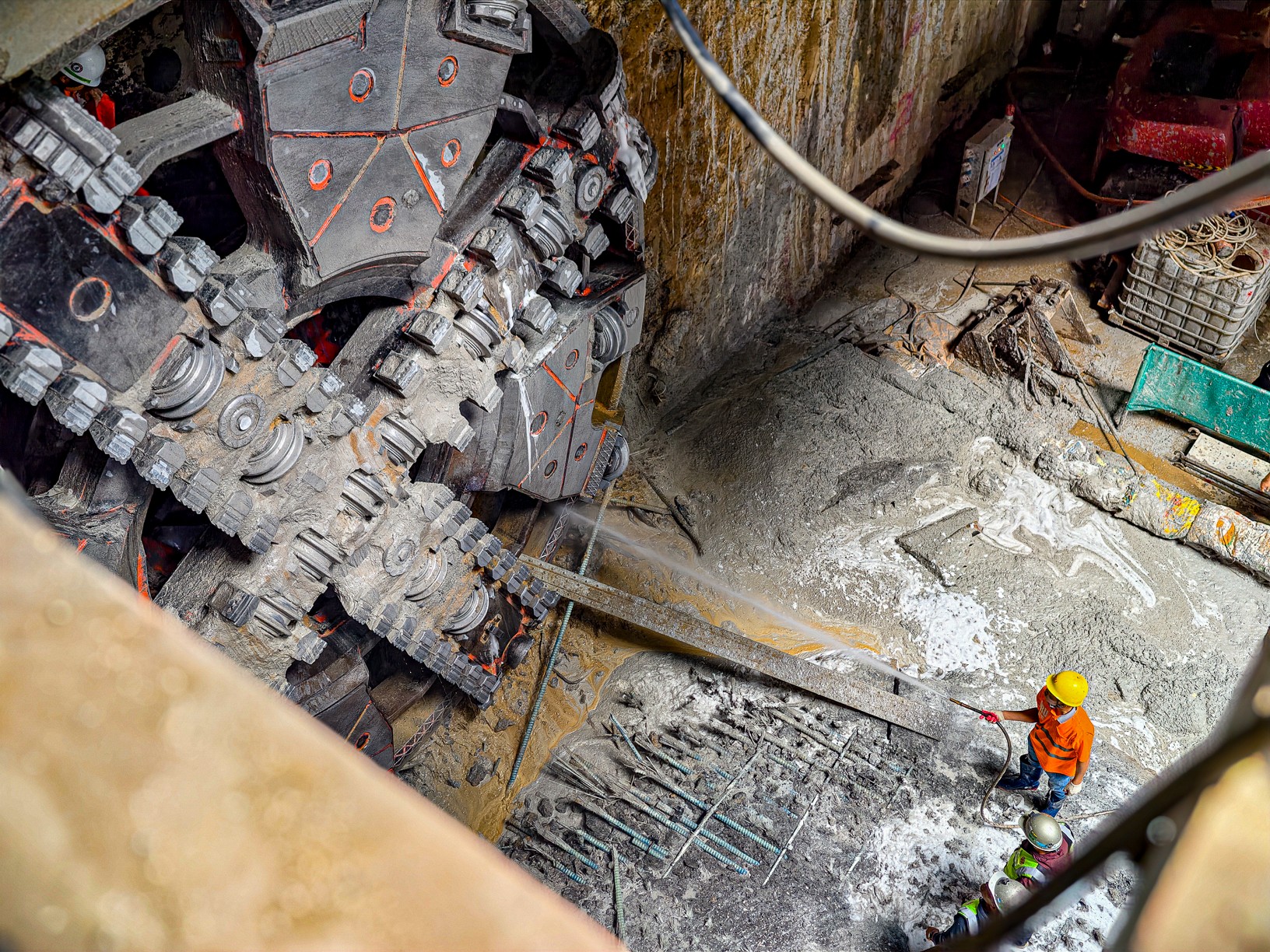 地铁3号线项目'神速'盾构机已抵达河内站终点