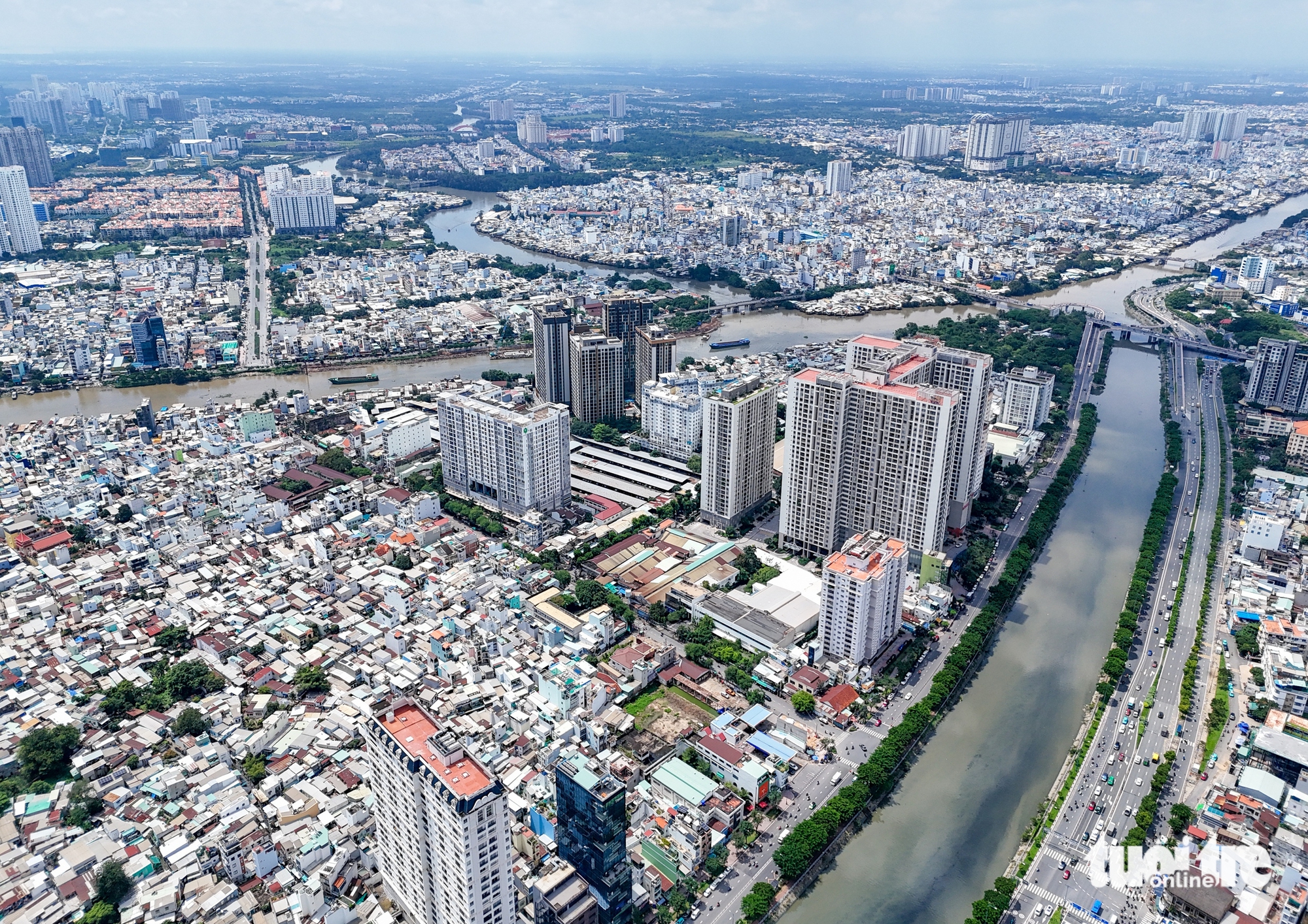 居民拆除房屋，移交土地建设阮快桥道路