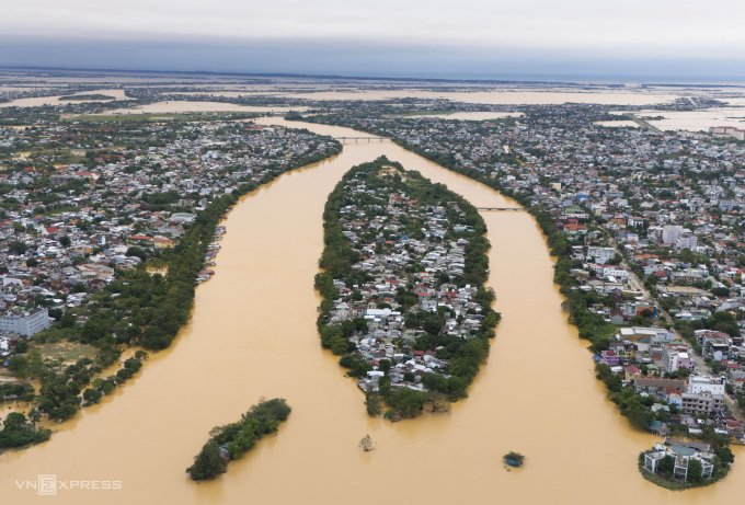 提议在香江上的昏岛修建两座桥梁