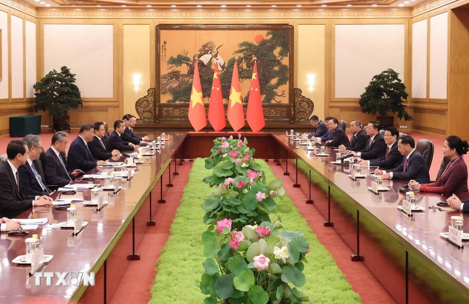 越南国家主席梁强与中国国家主席习近平举行会谈