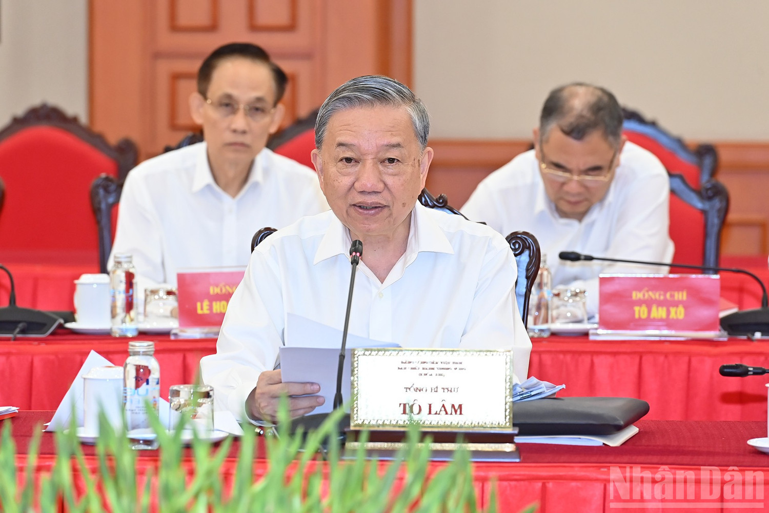 政治局基本赞同军队干部参与第十四届中央委员会的人事方案