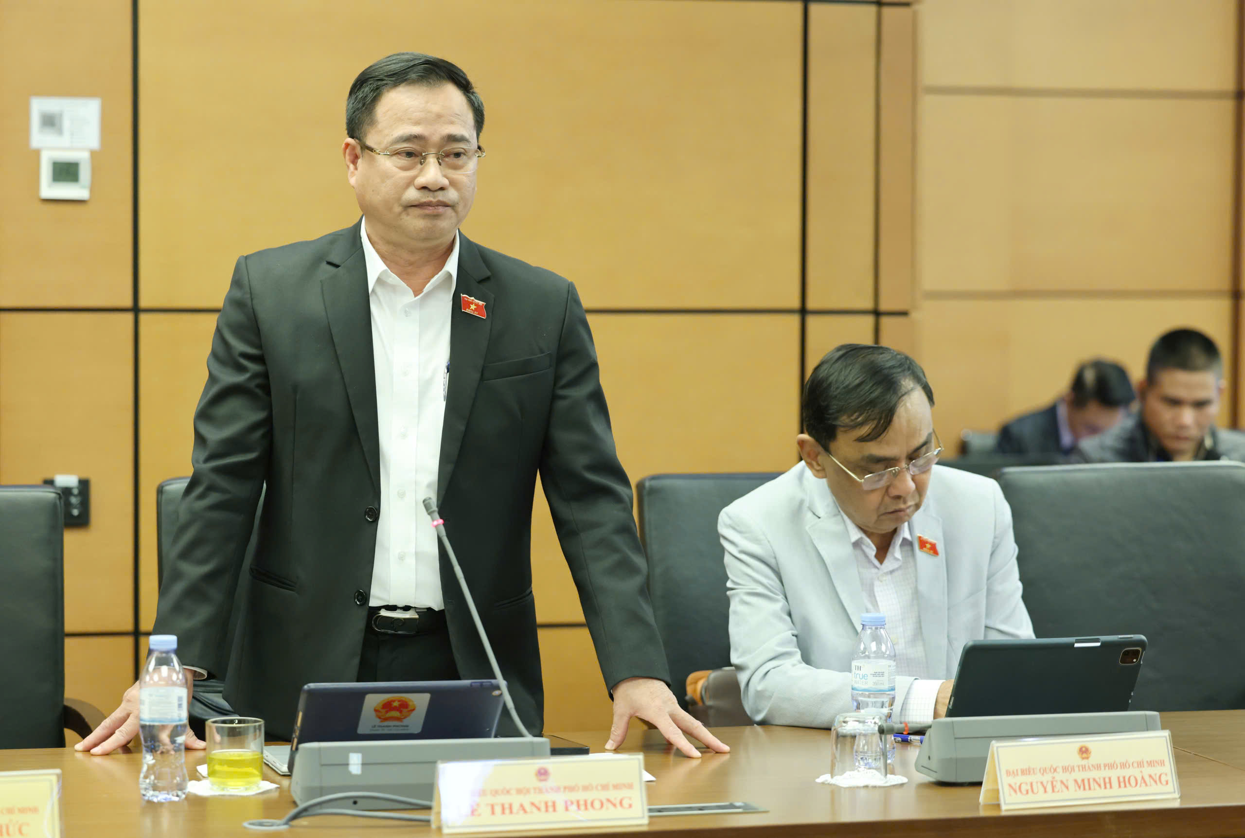 最高法院院长阮文广提出任命外国法官担任专门法庭法官的五项理由