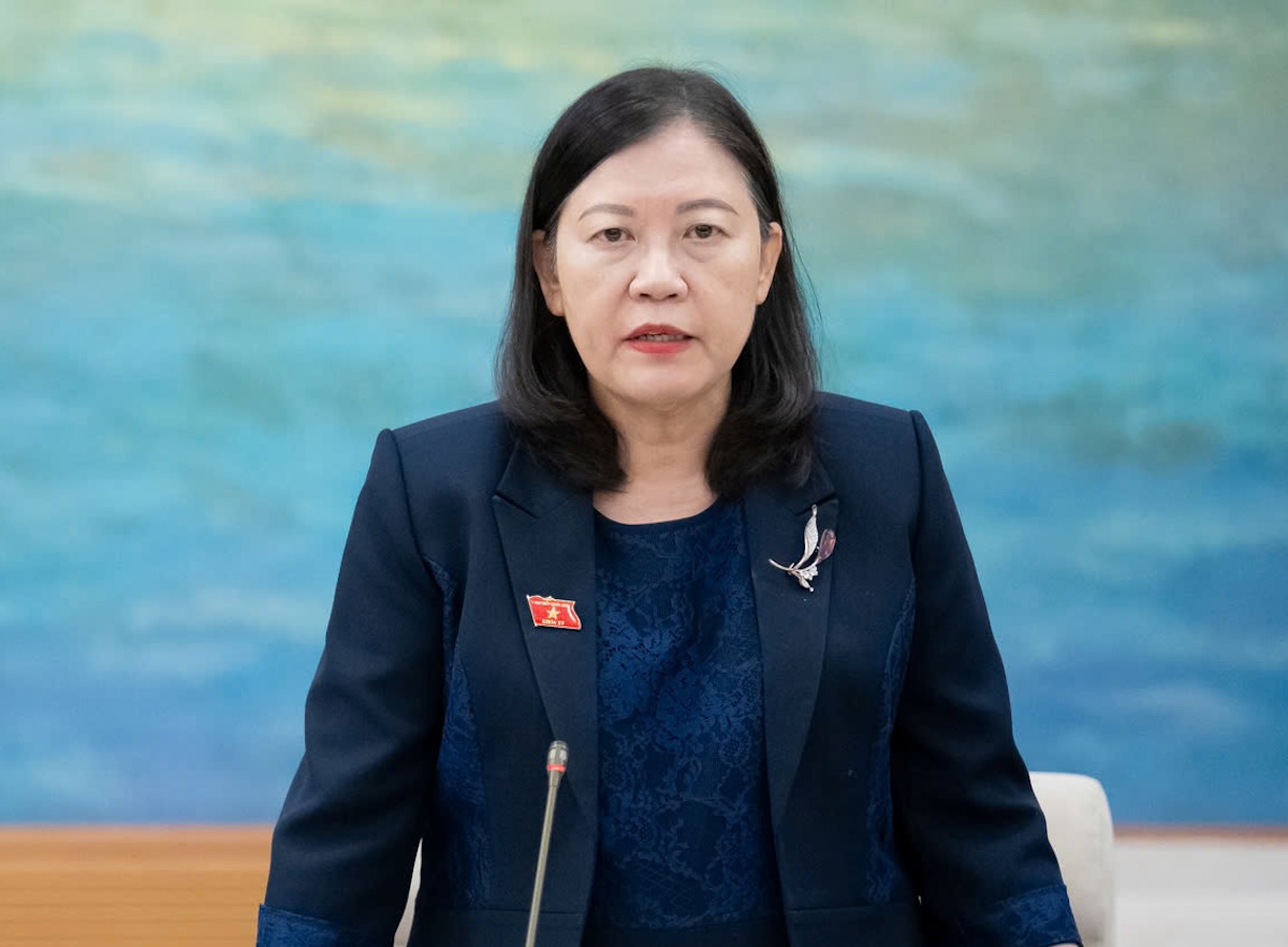 建议政府采取措施降低黄金和房地产价格
