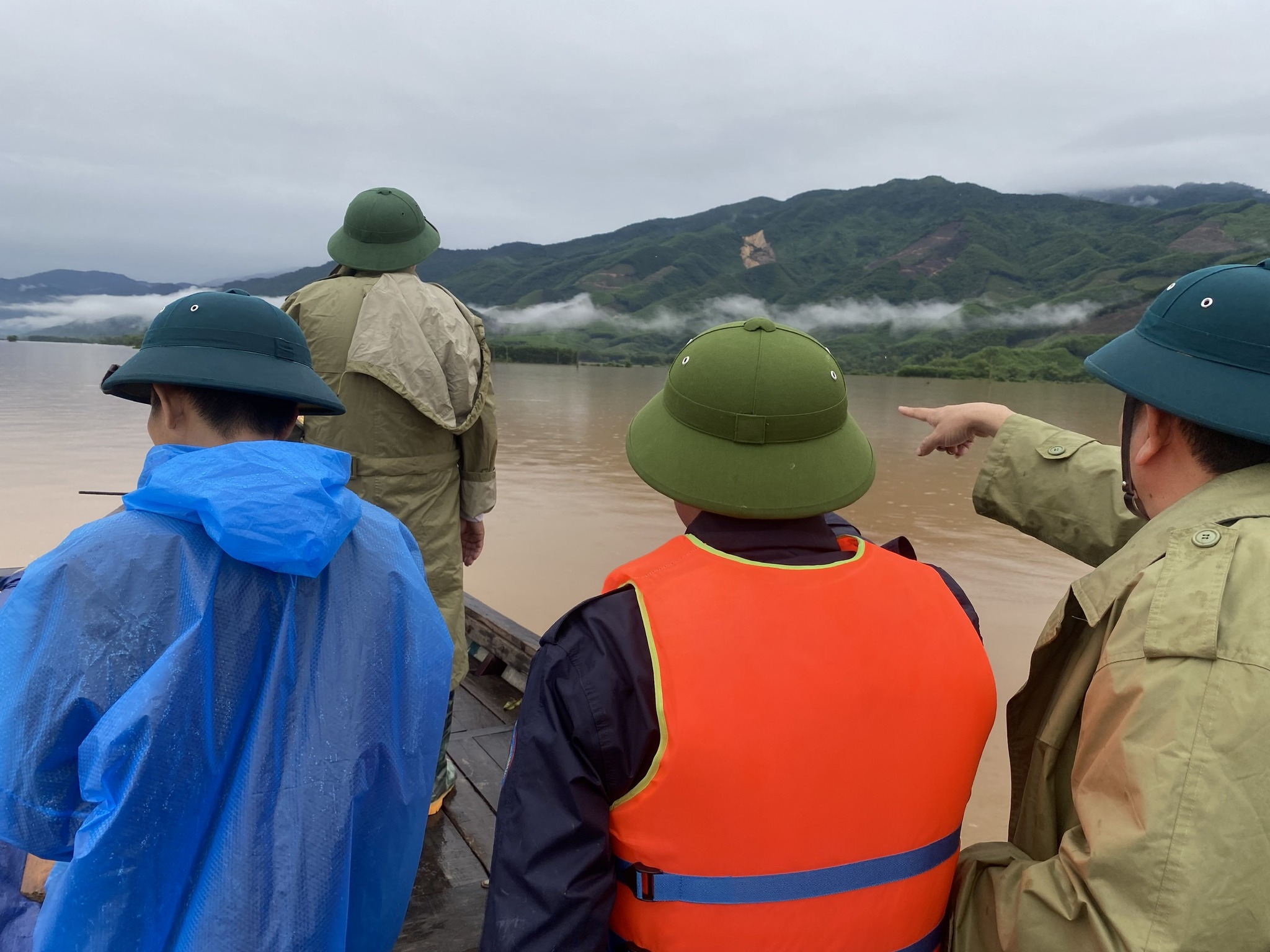 上德山体滑坡现场导致一人死亡