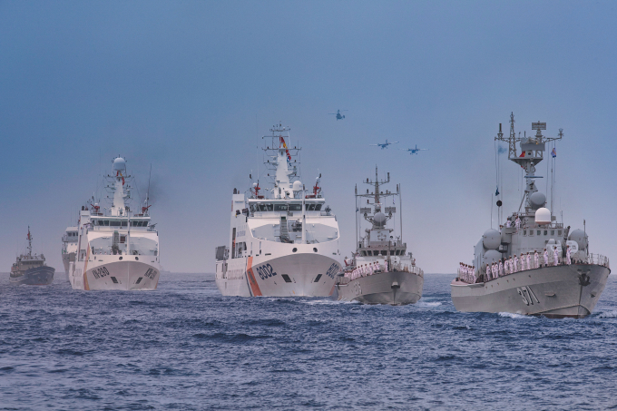 越南与中国海军在北部湾进行联合训练