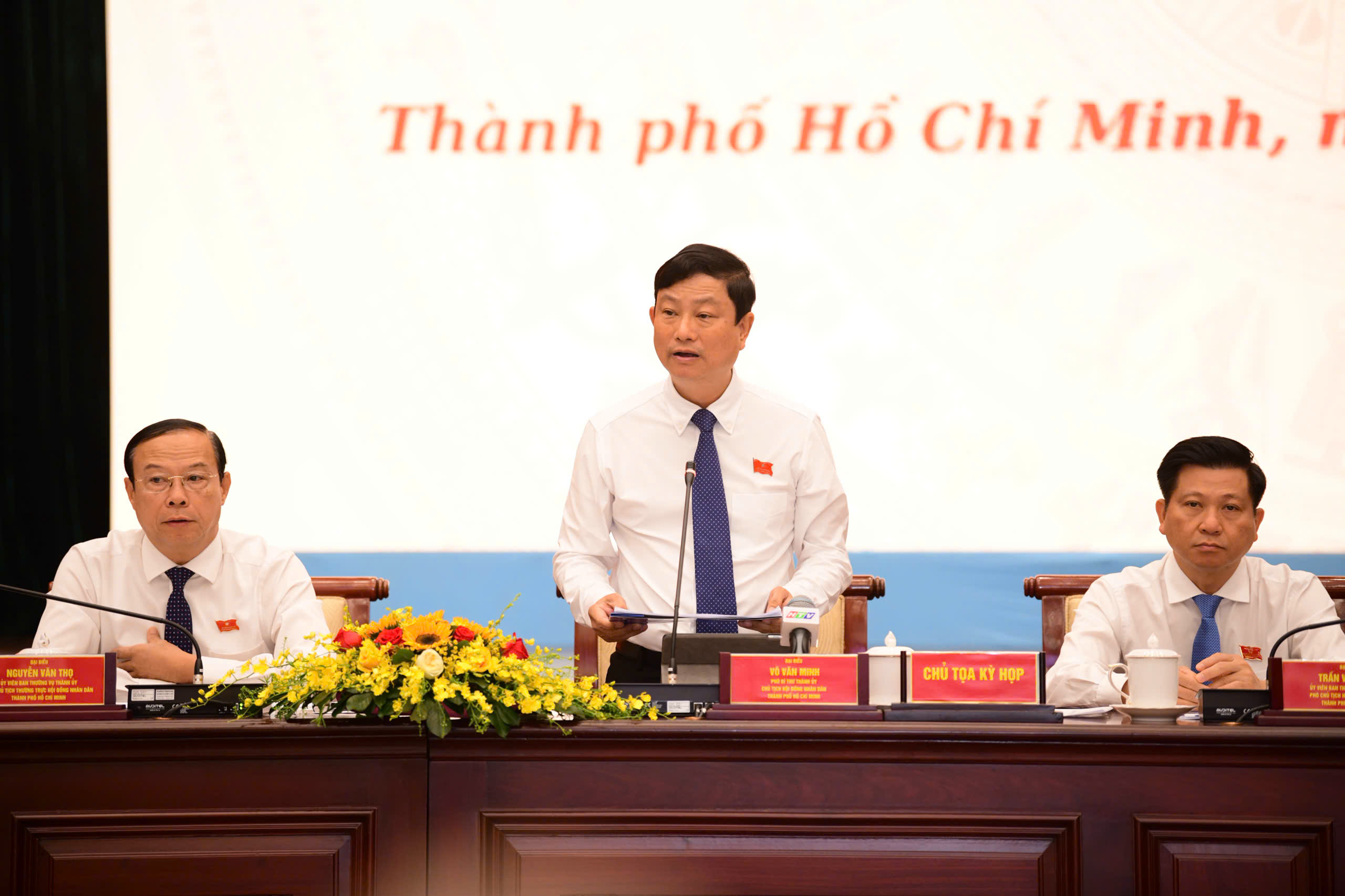 学校食堂：低价不是问题，选择供应商时的'人情关系'更值得担忧