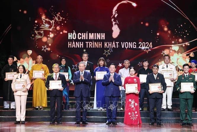 在新形势下发挥宣传与民运工作的力量