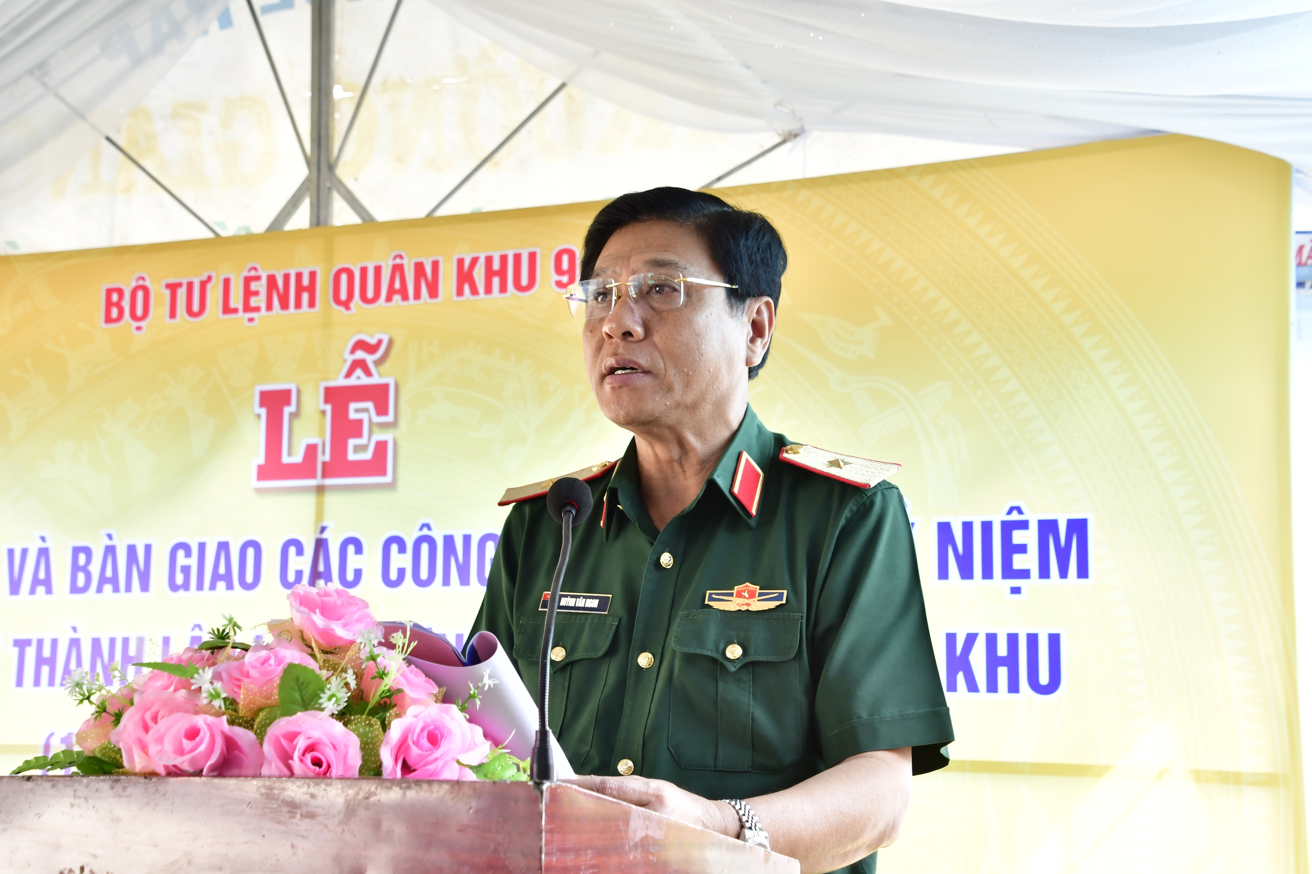 第九军区司令部在安江省为民众修建桥梁并移交房屋，价值超过20亿越南盾