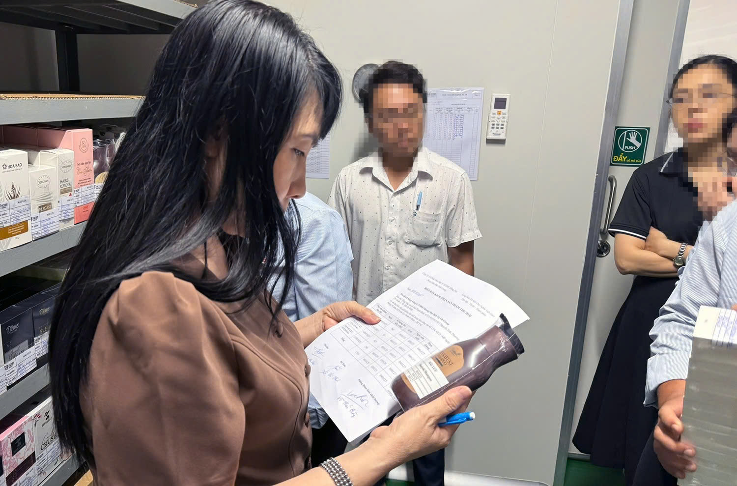 同奈化妆品召回事件‘无刑事迹象’：检查是否代替了公安的工作？