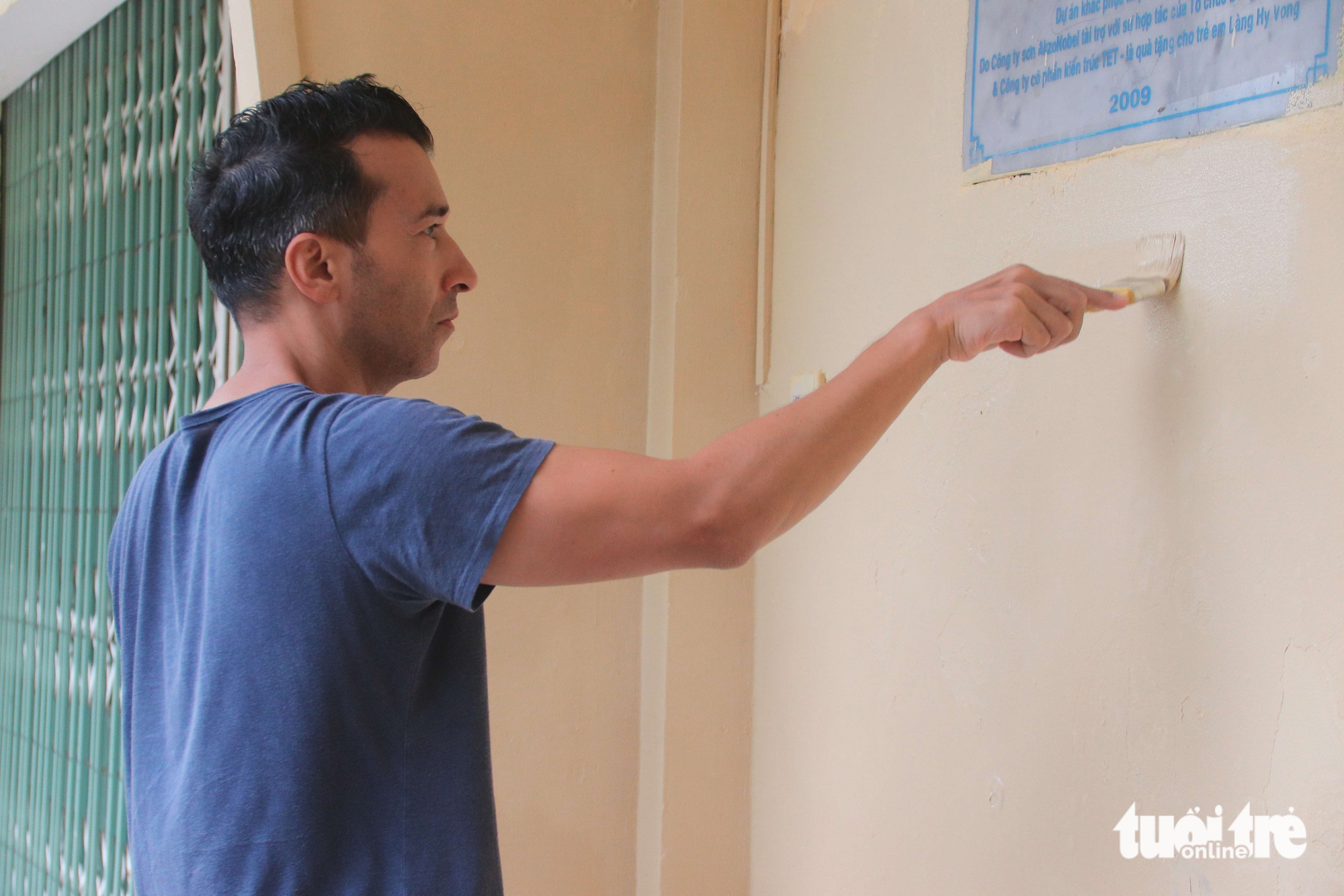 美国大使馆和总领事馆工作人员访问岘港希望村儿童