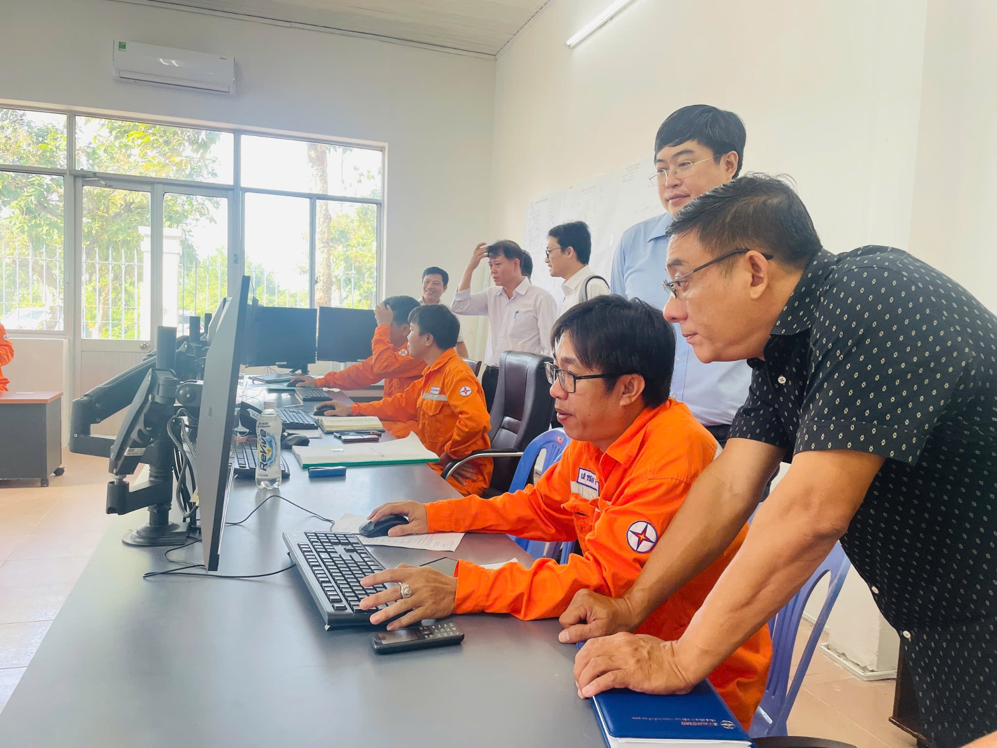 胡志明市合并后成立9家新电力公司，民众需了解以防诈骗