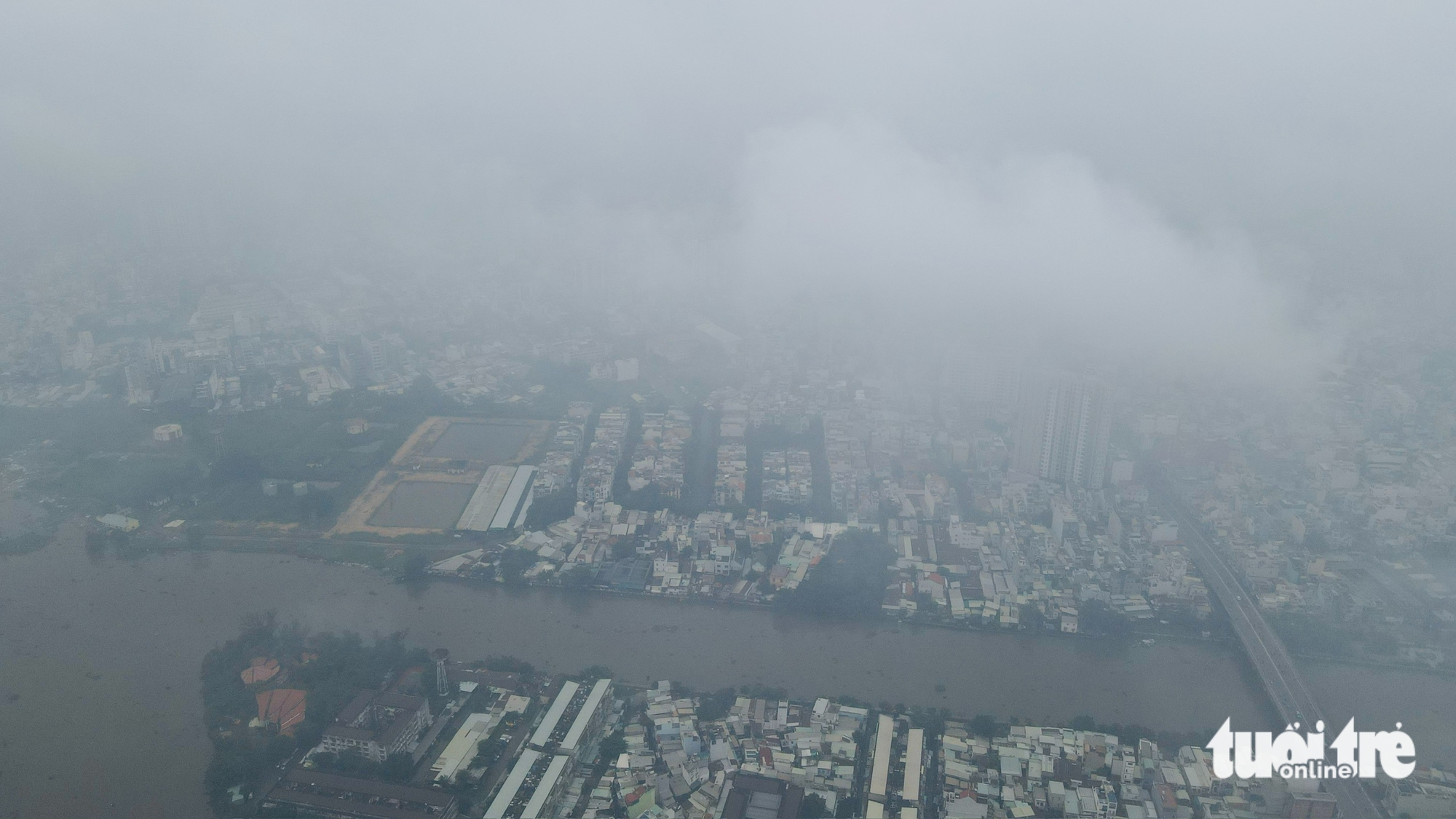 今天早上胡志明市雾气弥漫